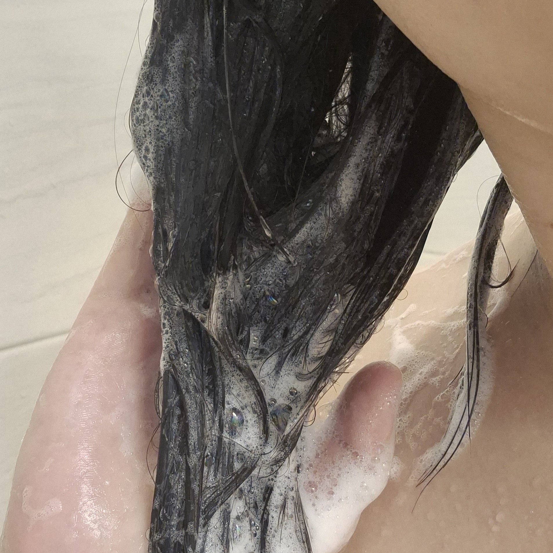 ナイトコラーゲンシャンプーミッドナイトフォレスト/treecell/市販シャンプーを使ったクチコミ（3枚目）