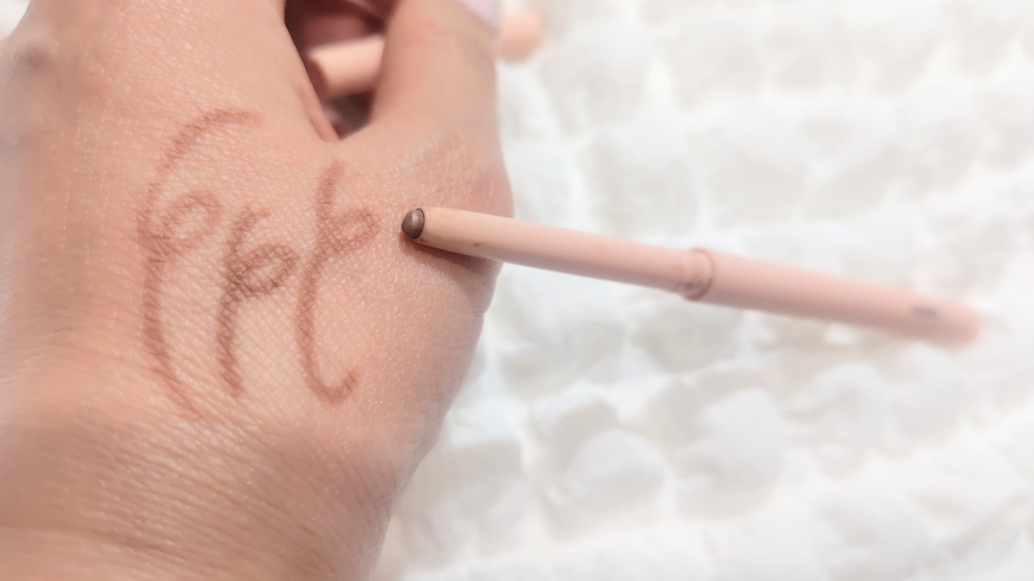 クリーミーマットリップライナーペンシル/SHEGLAM/リップライナーを使ったクチコミ（2枚目）