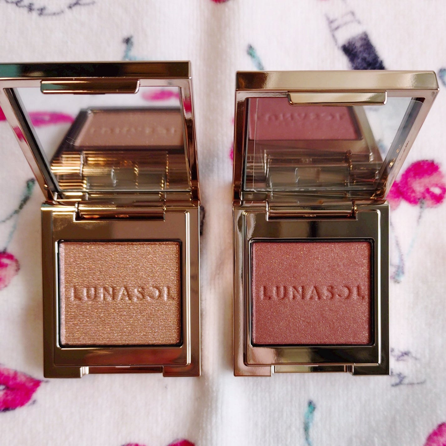 ルナソル モノアイカラーレーション/LUNASOL/単色アイシャドウを使ったクチコミ(1枚目)