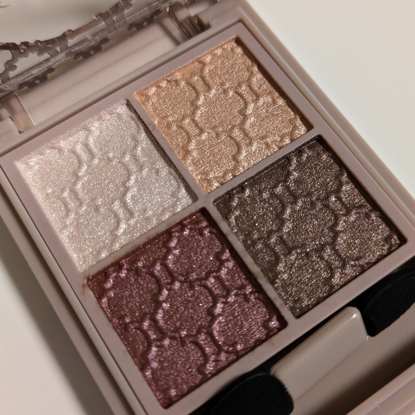 グロッシーリッチ アイズ N/Visée/アイシャドウパレットを使ったクチコミ(4枚目)