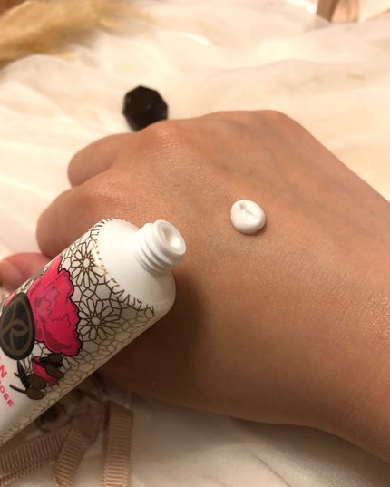 アルガンローズ・ハマムメロー/イヴ・ロシェ/ボディローションを使ったクチコミ(7枚目)