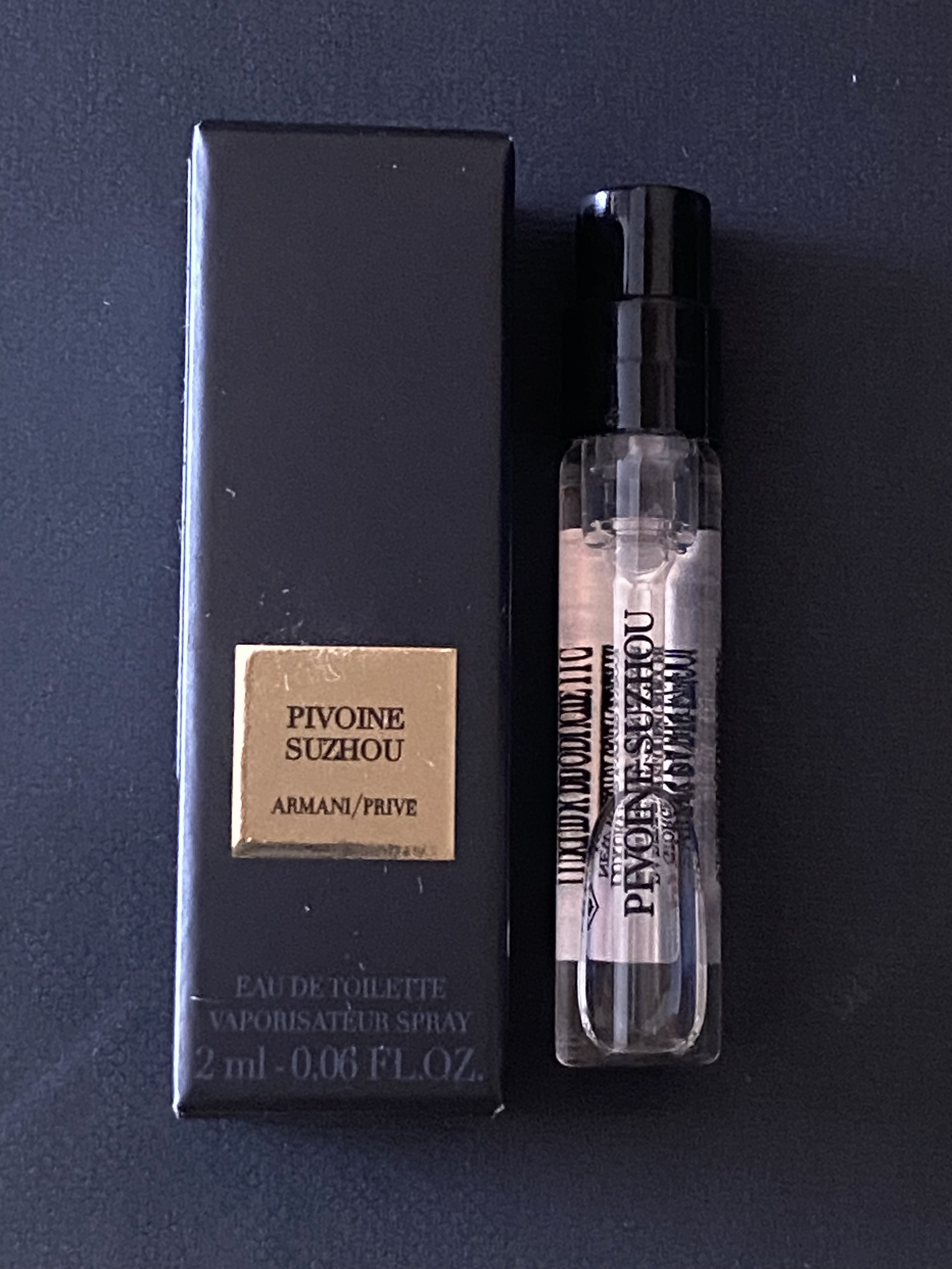 試してみた】アルマーニ プリヴェ ピヴォワンヌ スジョ