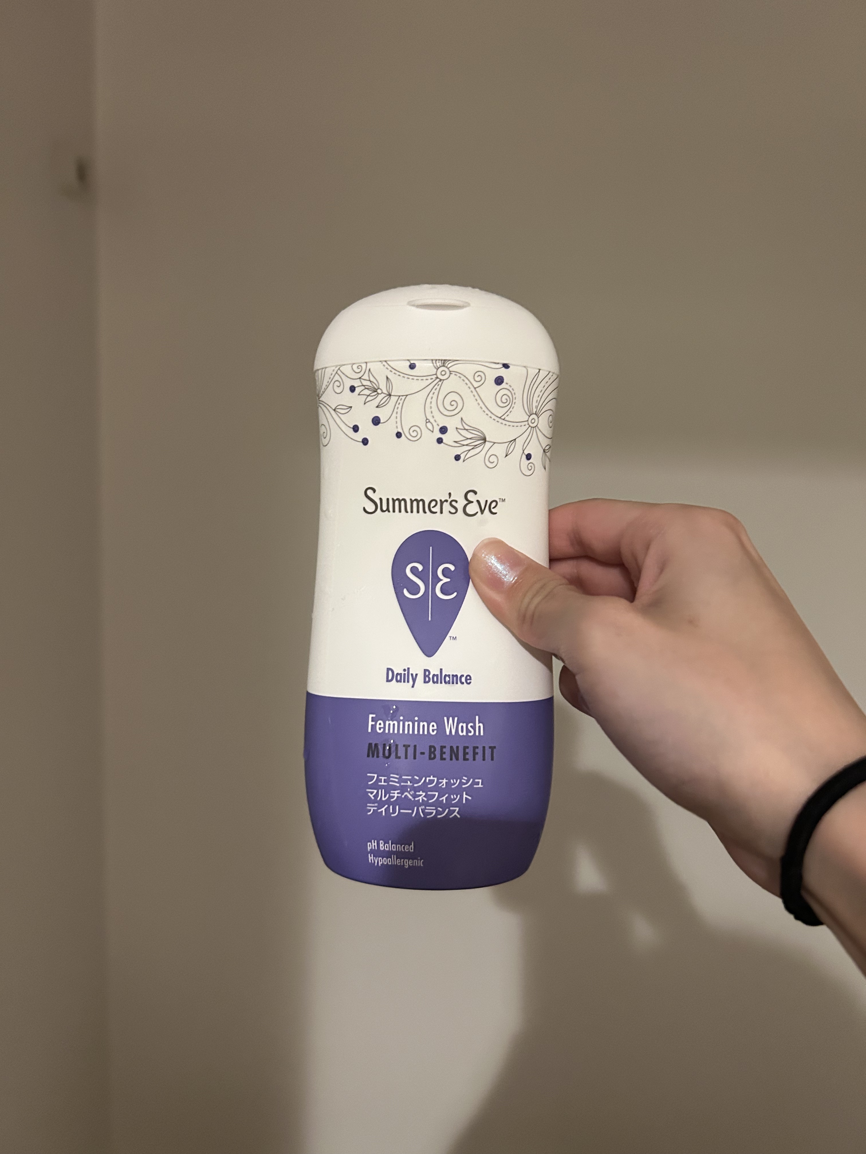 フェミニンウォッシュ マルチベネフィット デイリーバランス/Summer's Eve(サマーズイブ)/デリケートゾーンケアを使ったクチコミ（1枚目）