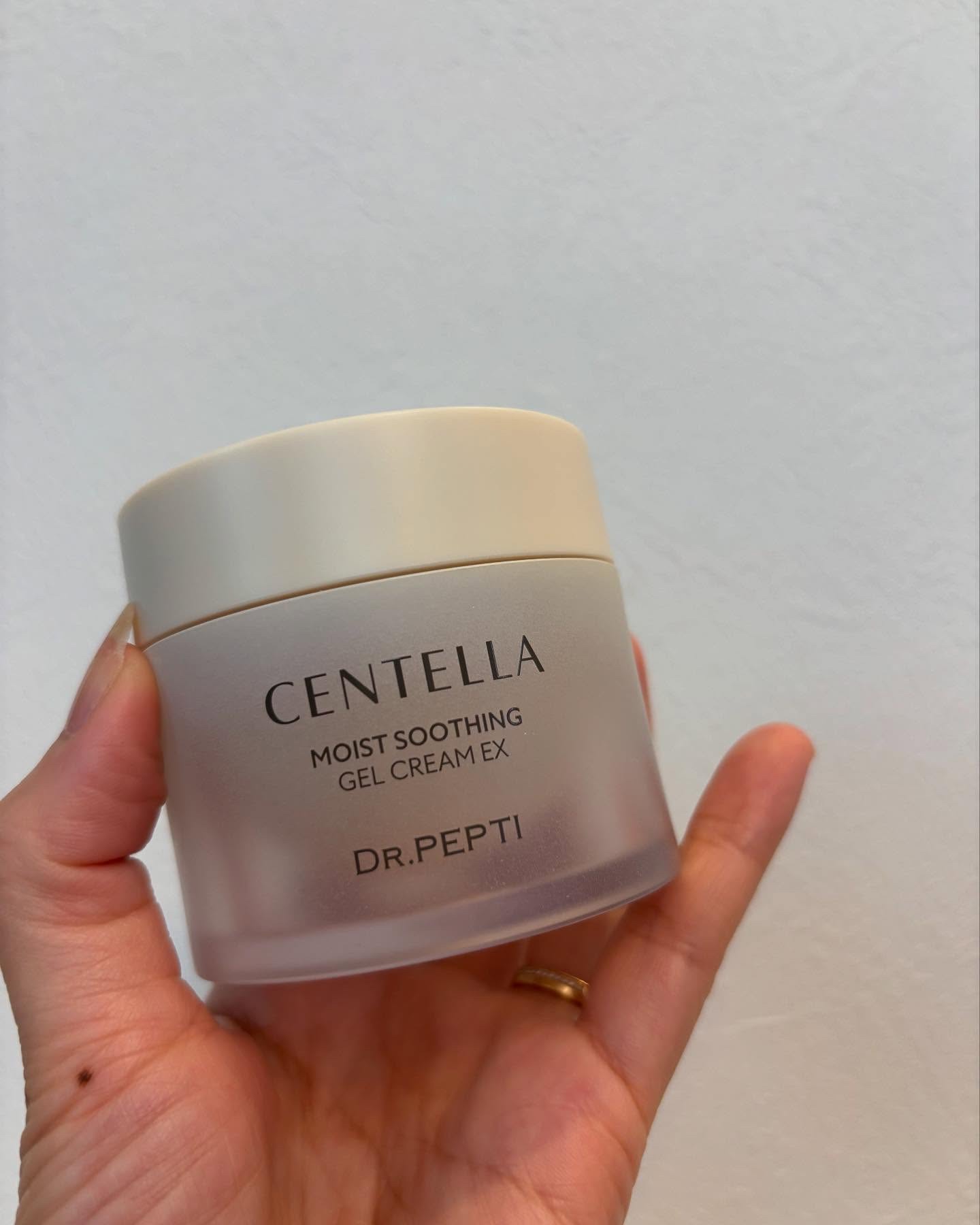 センテラモイストスージングジェルクリーム/DR.PEPTI/その他スキンケアを使ったクチコミ（2枚目）