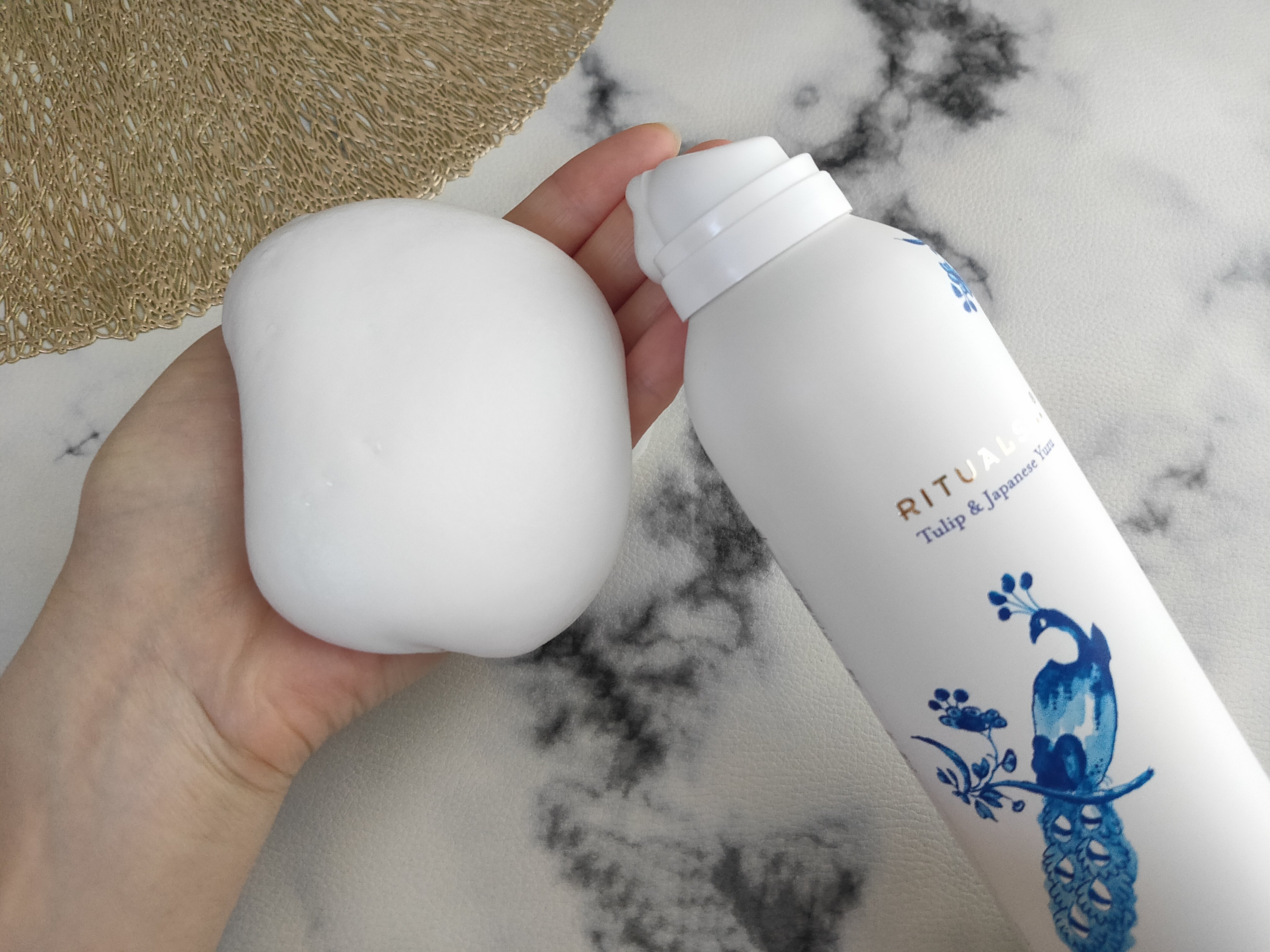 アムステルダム コレクション フォーミング シャワー ジェル/RITUALS/ボディソープを使ったクチコミ（3枚目）