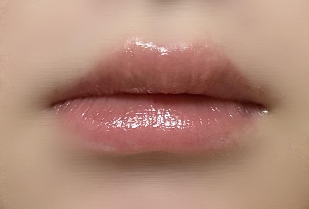 ピュアウォーターリップグロス 01 コーラルジュース/dasique/リップグロスを使ったクチコミ（3枚目）