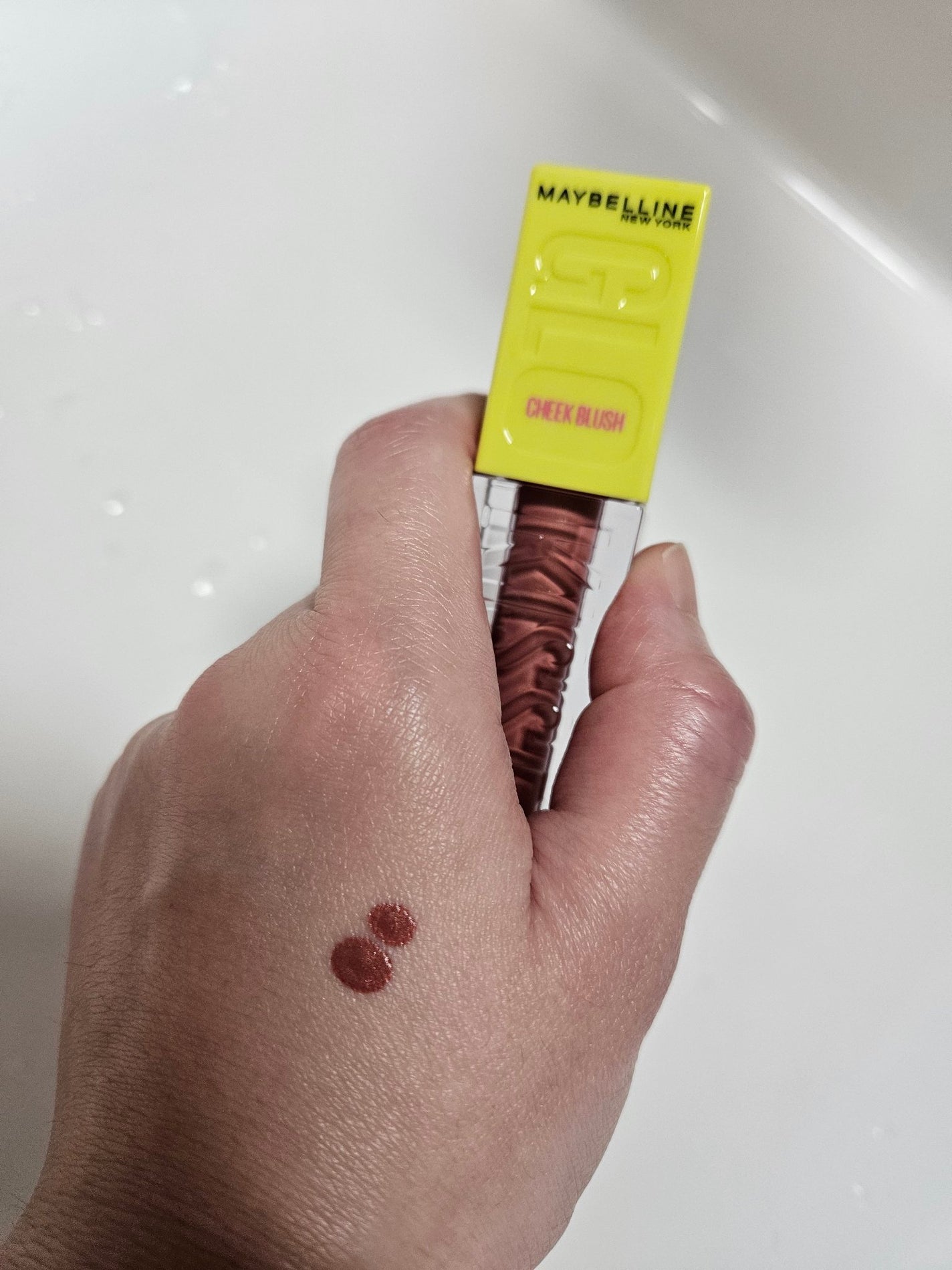 メイベリン グローキッサー チークブラッシュ/MAYBELLINE NEW YORK/リキッドチークを使ったクチコミ(2枚目)
