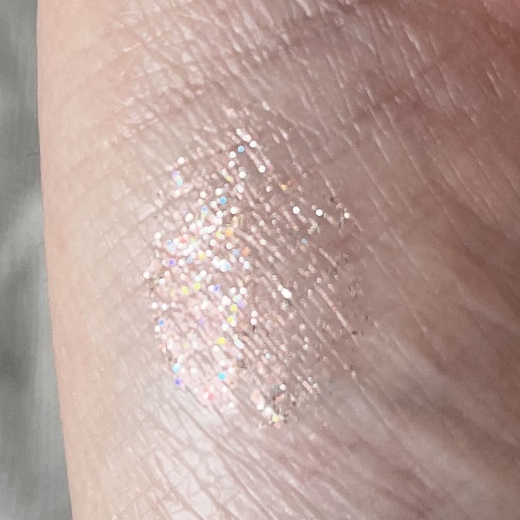 シピシピ グリッター イルミネーションライナー S/CipiCipi/リキッドアイライナーを使ったクチコミ（3枚目）