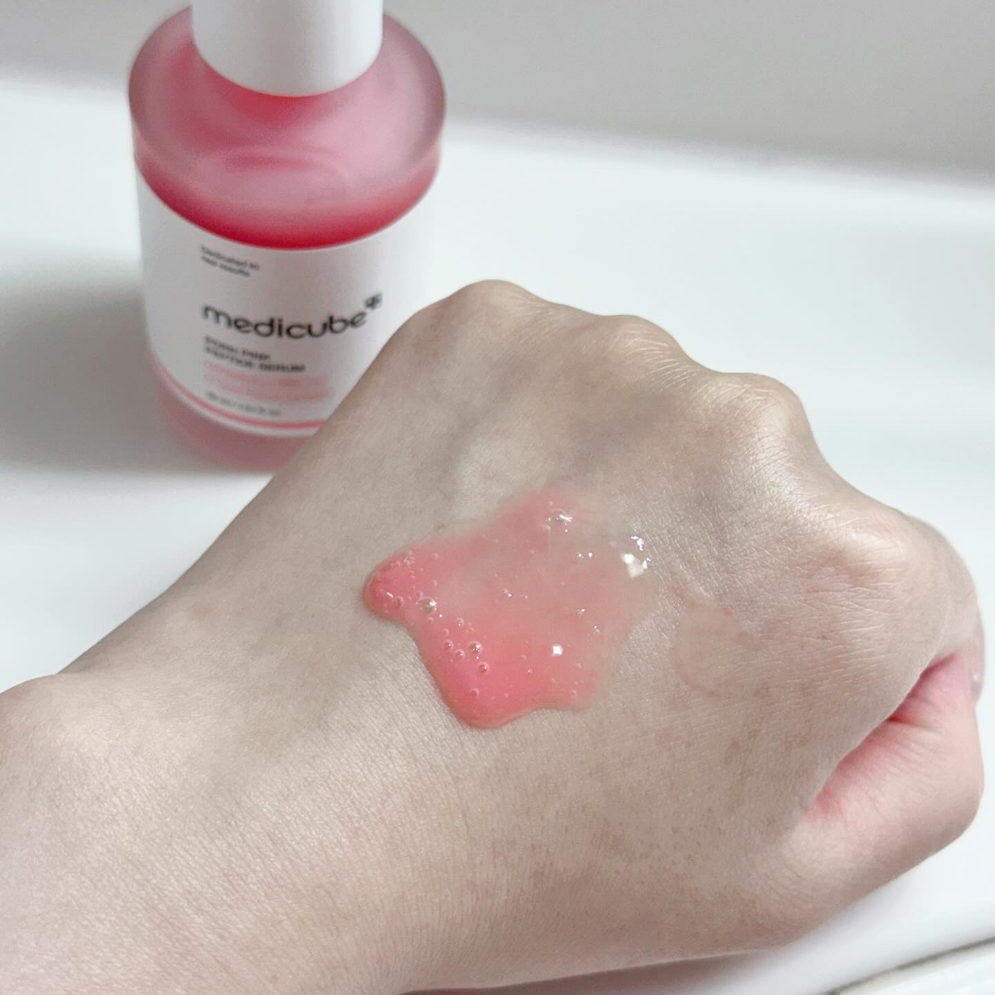 PDRNピンクアンプル PDRN 10,000ppm配合/MEDICUBE/美容液を使ったクチコミ（3枚目）