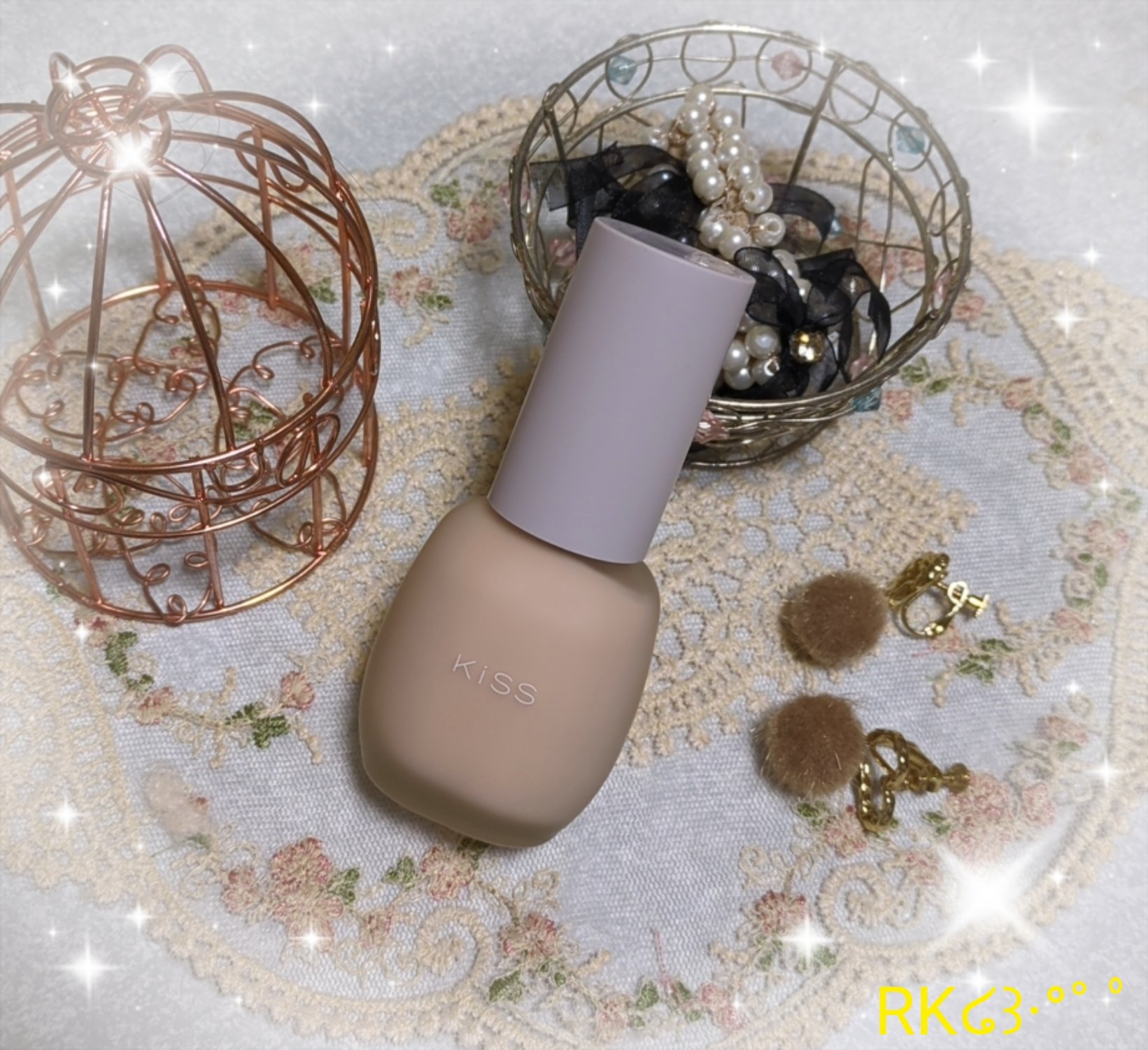 ミルキッシュガラスファンデ 02 ピンクベージュ/KiSS/リキッドファンデーションを使ったクチコミ（1枚目）