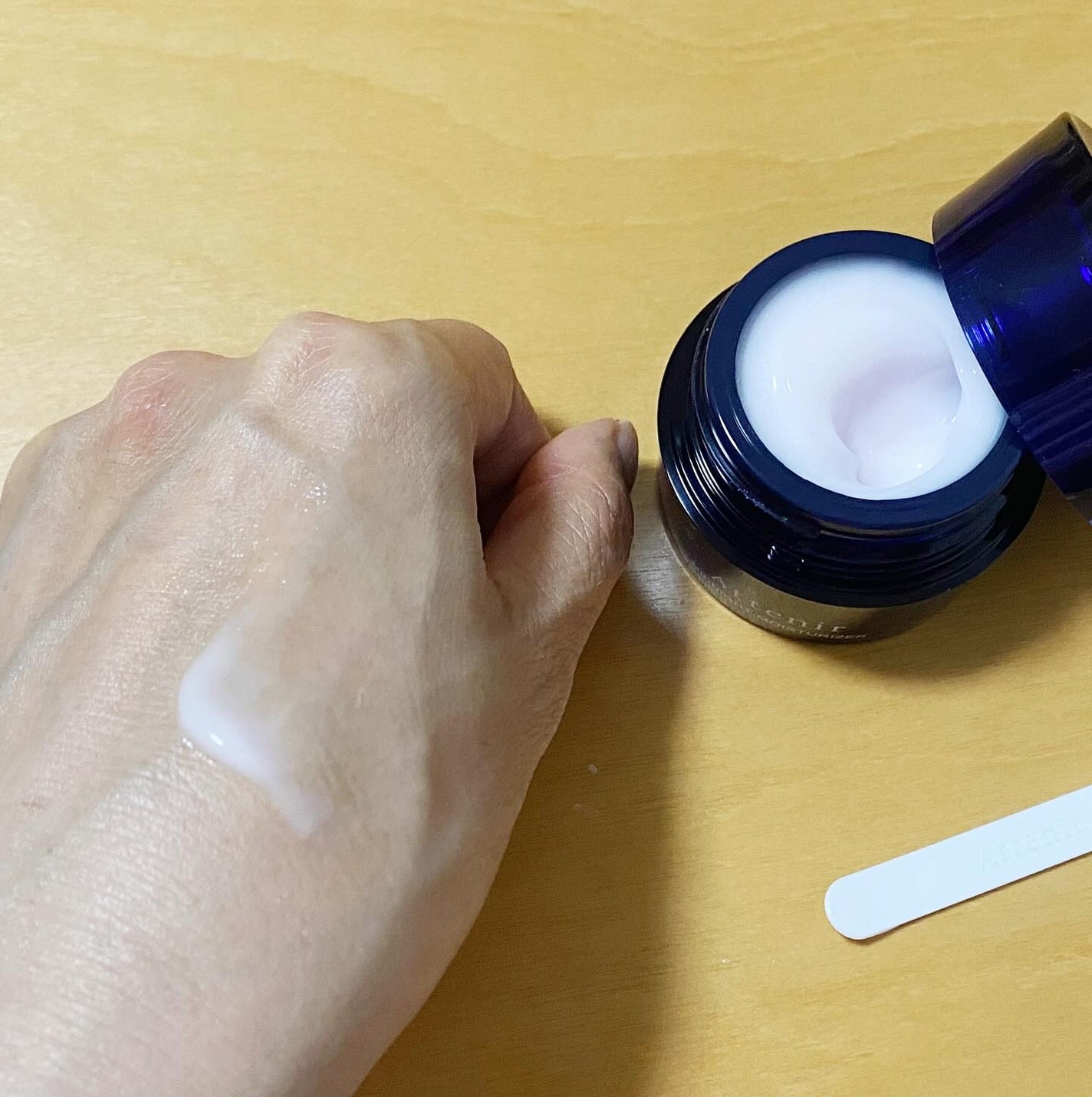 アテニア ミッドナイトモイスチャライザー/アテニア/フェイスクリームを使ったクチコミ(5枚目)