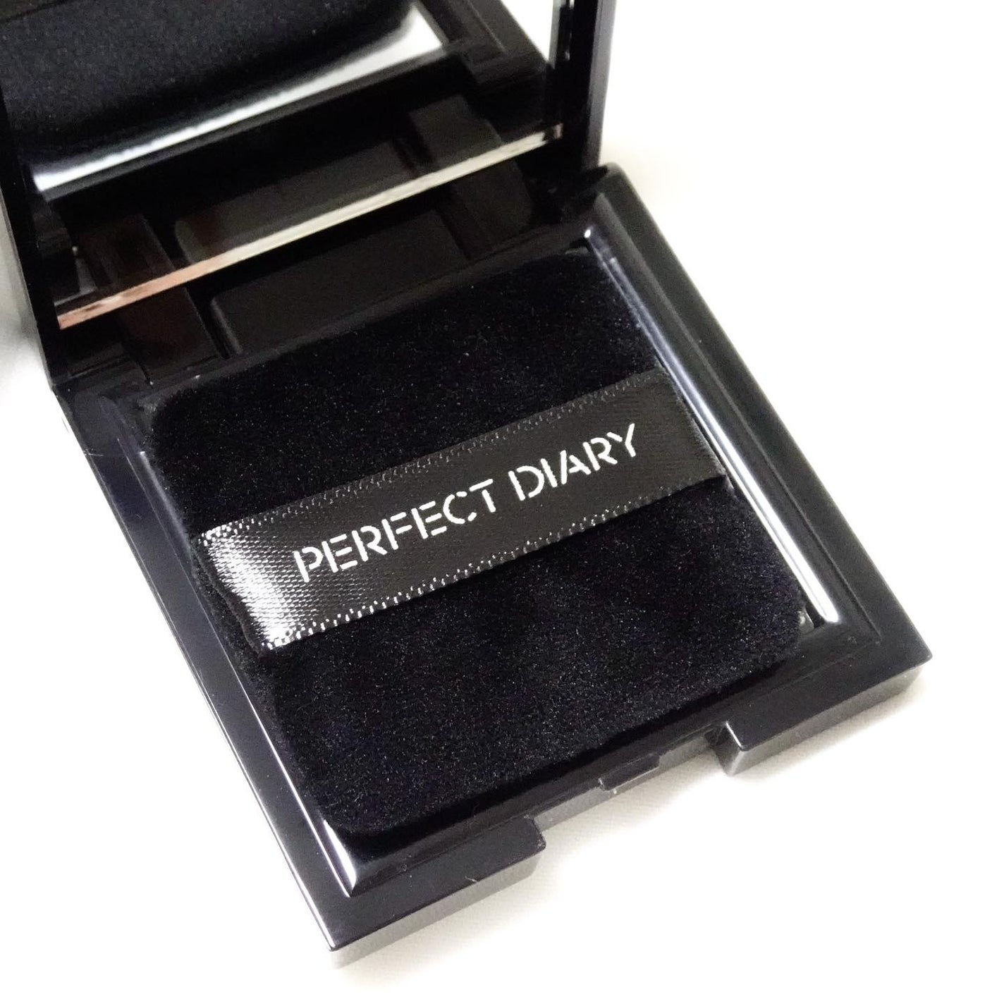 トランスルーシェント ブルーリング セッティング パウダー/PERFECT DIARY/プレストパウダーを使ったクチコミ(3枚目)