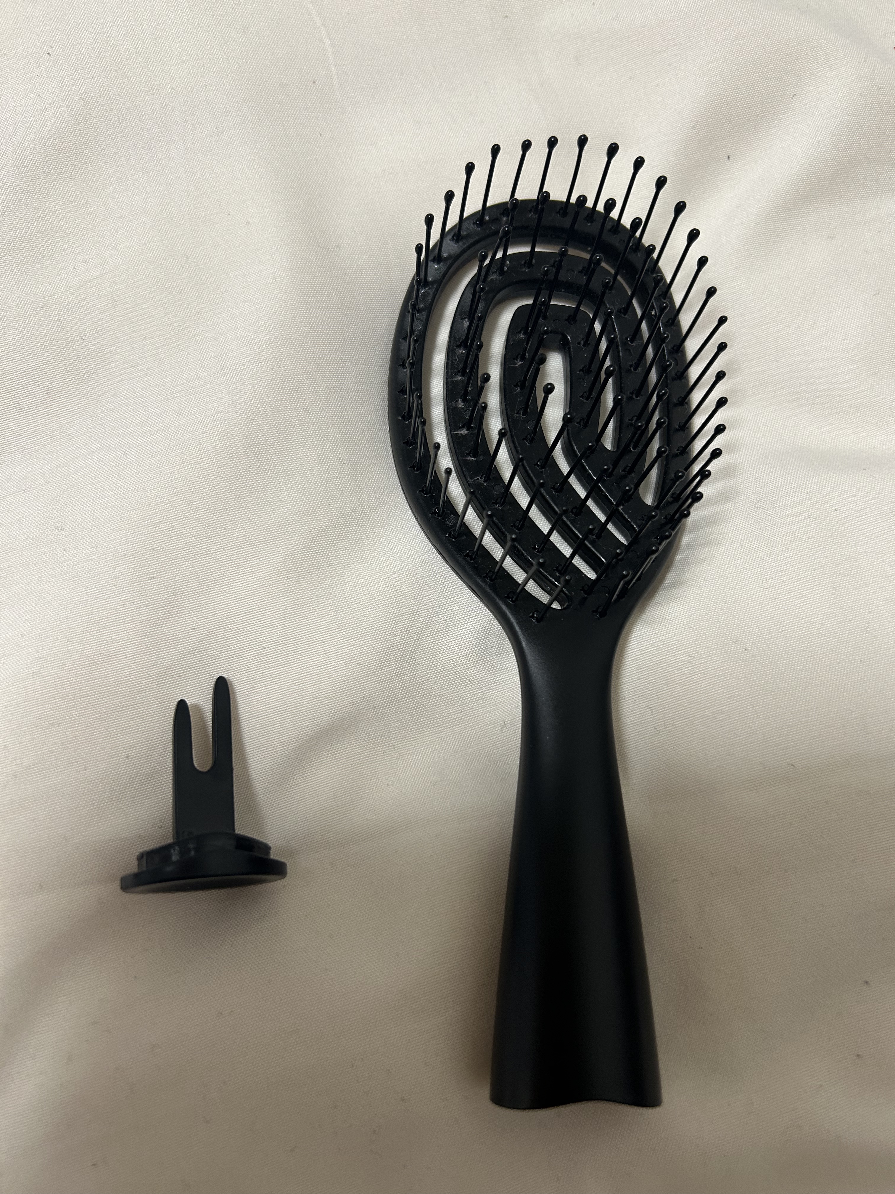 乾きやすいブローブラシ/DAISO/ヘアブラシを使ったクチコミ（1枚目）