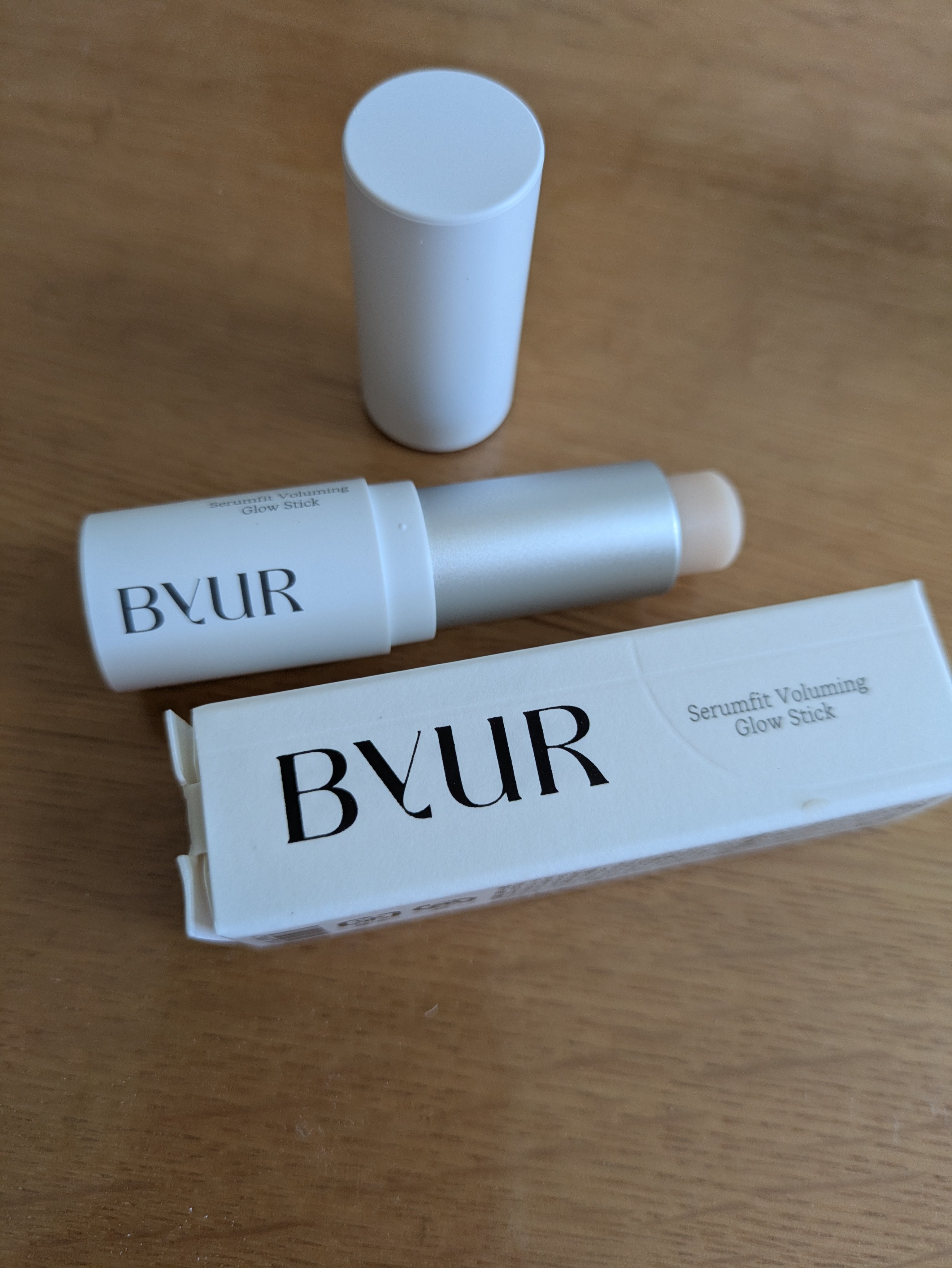 セラムフィット ボリューミング グロースティック/ByUR/ジェル・クリームチークを使ったクチコミ（1枚目）