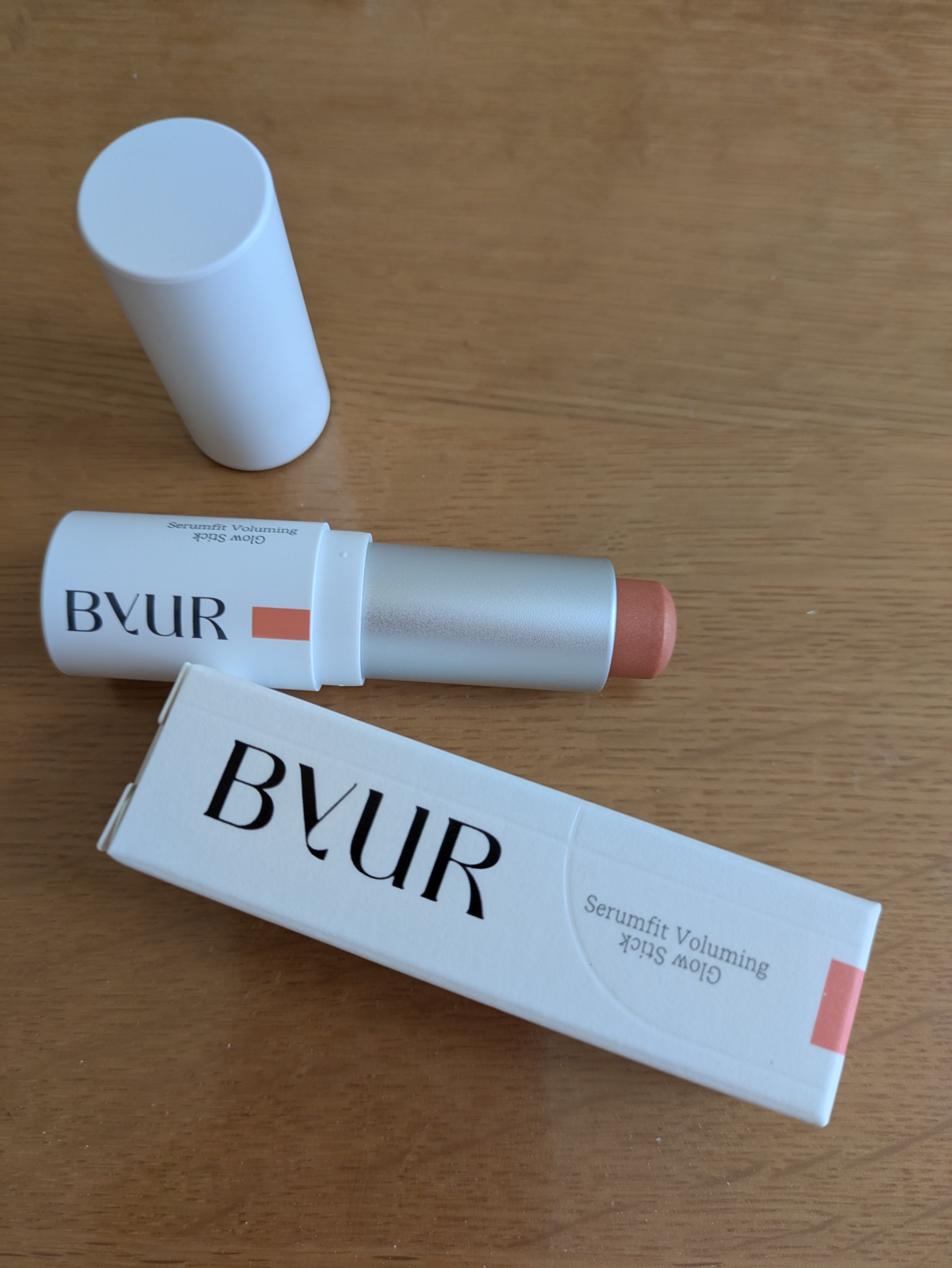 セラムフィット ボリューミング グロースティック 01 メロウ/ByUR/ジェル・クリームチークを使ったクチコミ（1枚目）