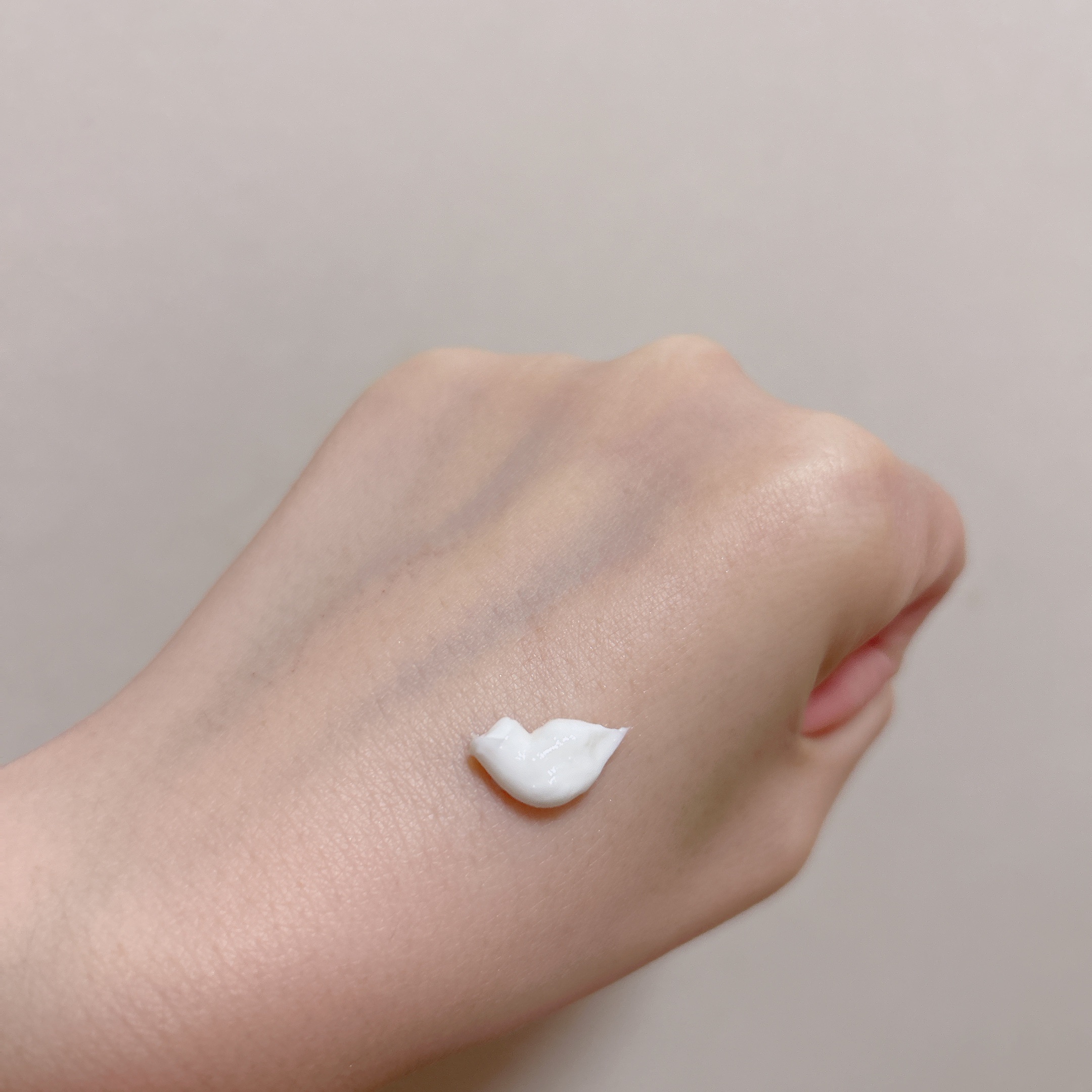 ハーバル プロテクト ハンドクリーム/ニールズヤード レメディーズ/ハンドクリームを使ったクチコミ（3枚目）