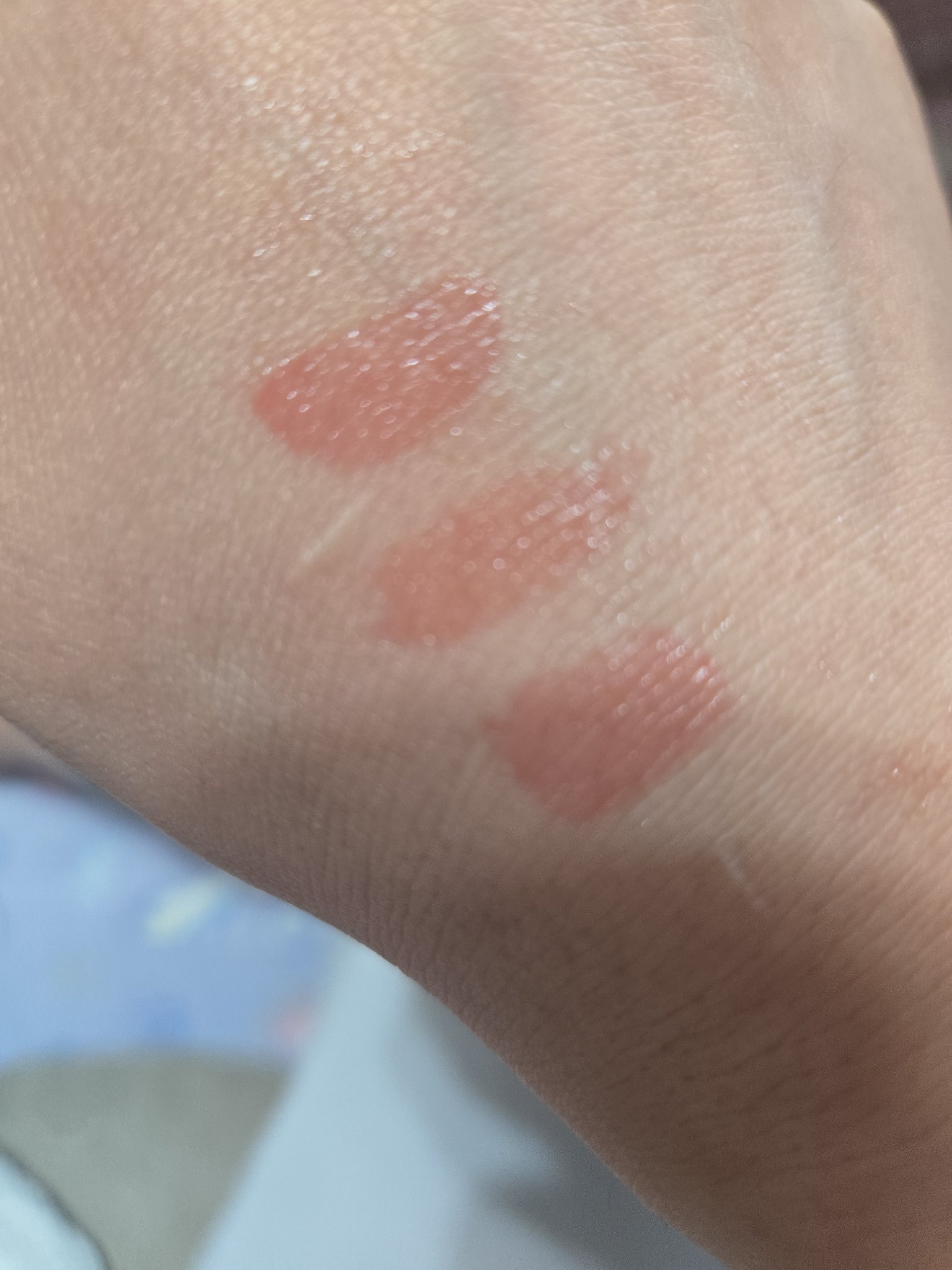 ジェンティー　モチュルンリップティント 004m ミューズコーラル/GENTY/リップティントを使ったクチコミ（3枚目）