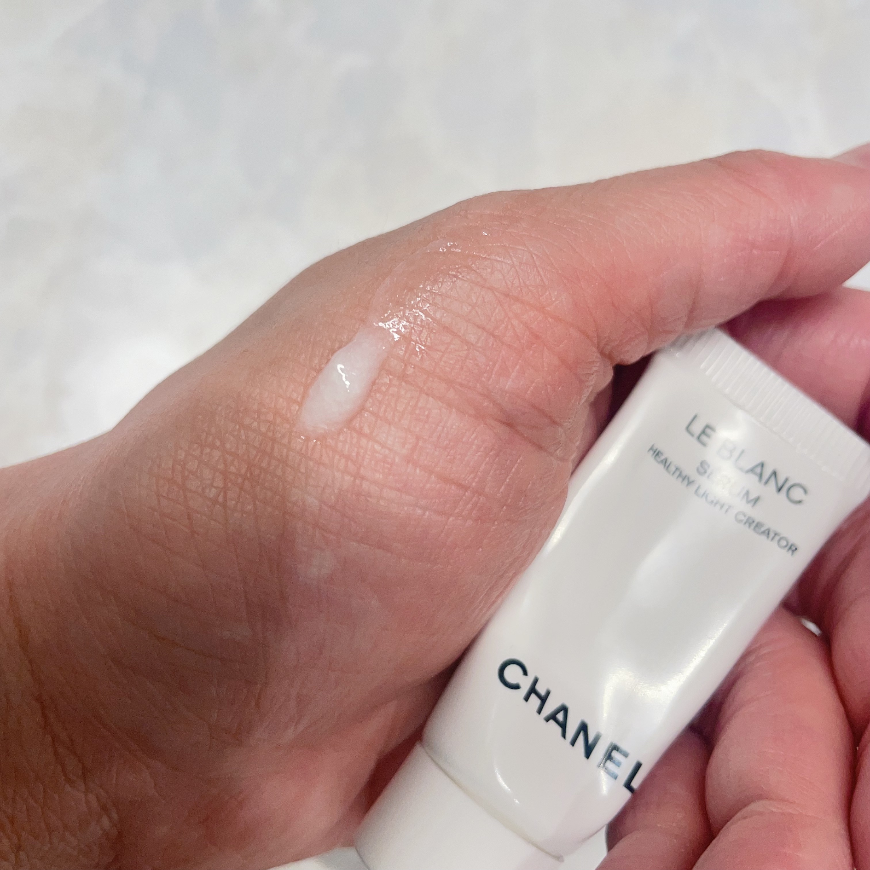 ル ブラン セラム HLCS /CHANEL/美容液を使ったクチコミ（2枚目）