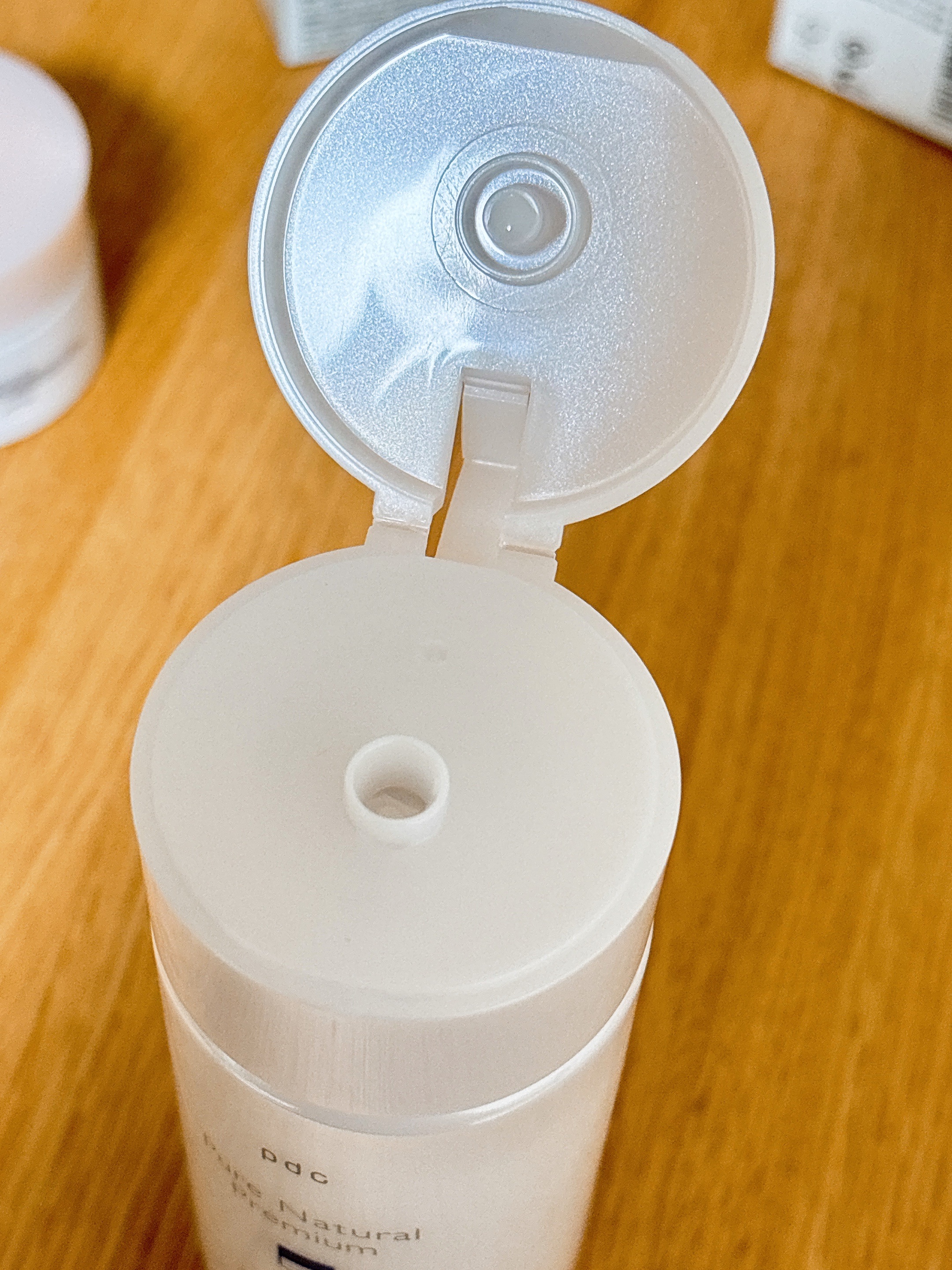 ピュア ナチュラル プレミアム ブライトニング エッセンスローション /pdc/オールインワン化粧品を使ったクチコミ（3枚目）