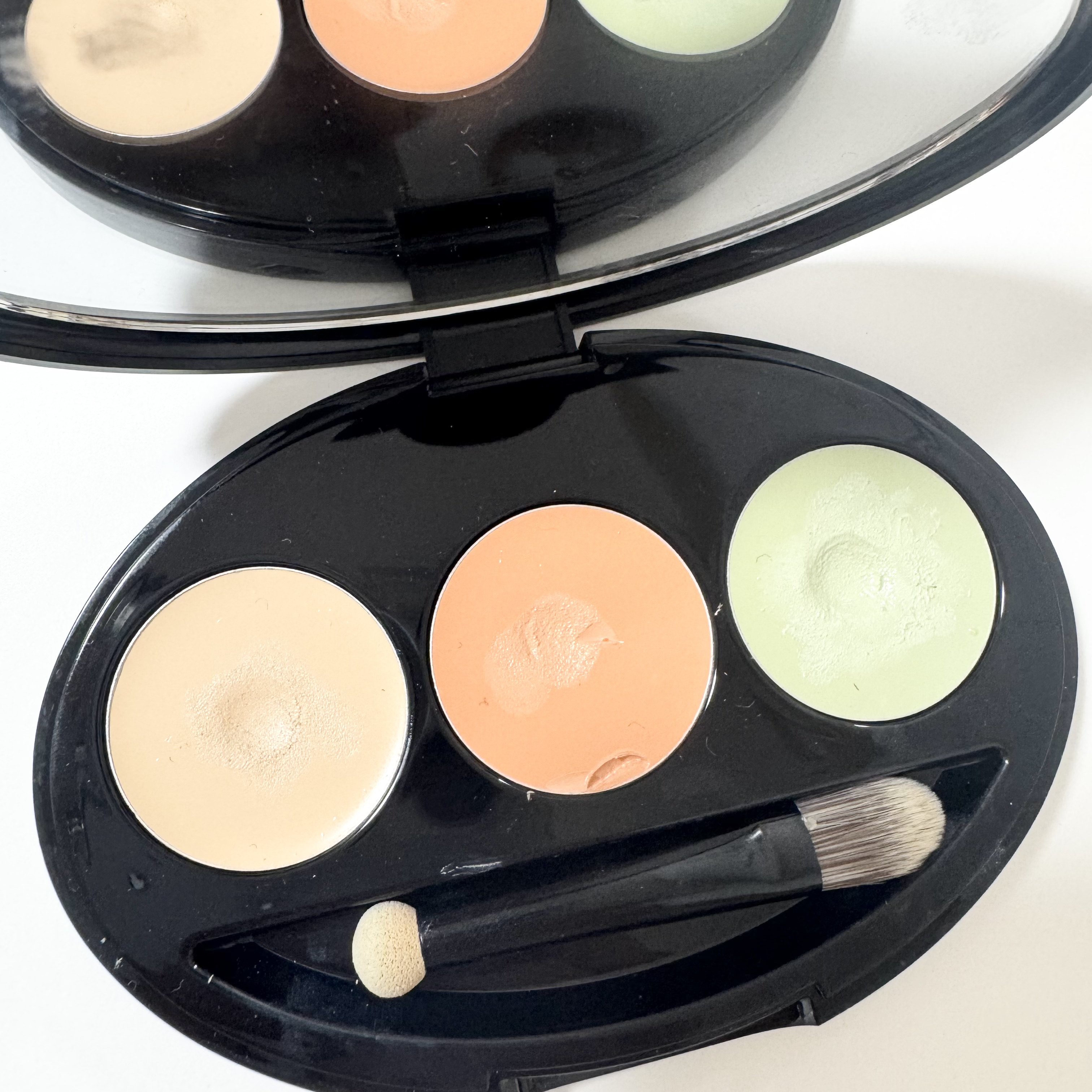 マスクフィット コンシーラーパレット/TIRTIR(ティルティル)/パレットコンシーラーを使ったクチコミ（2枚目）