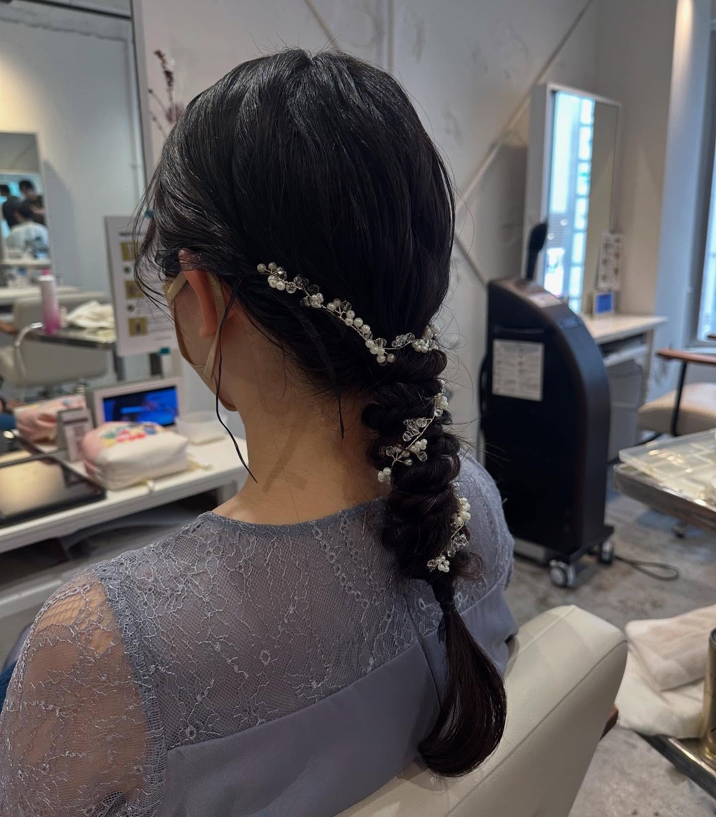 ♡a y a n e♡ 美容師✂️ 【フォロバ100】 on LIPS 「..相変わらず大人気の編みおろしスタイル🫶🏻💖.お持ち頂いたヘ..」(1枚目)