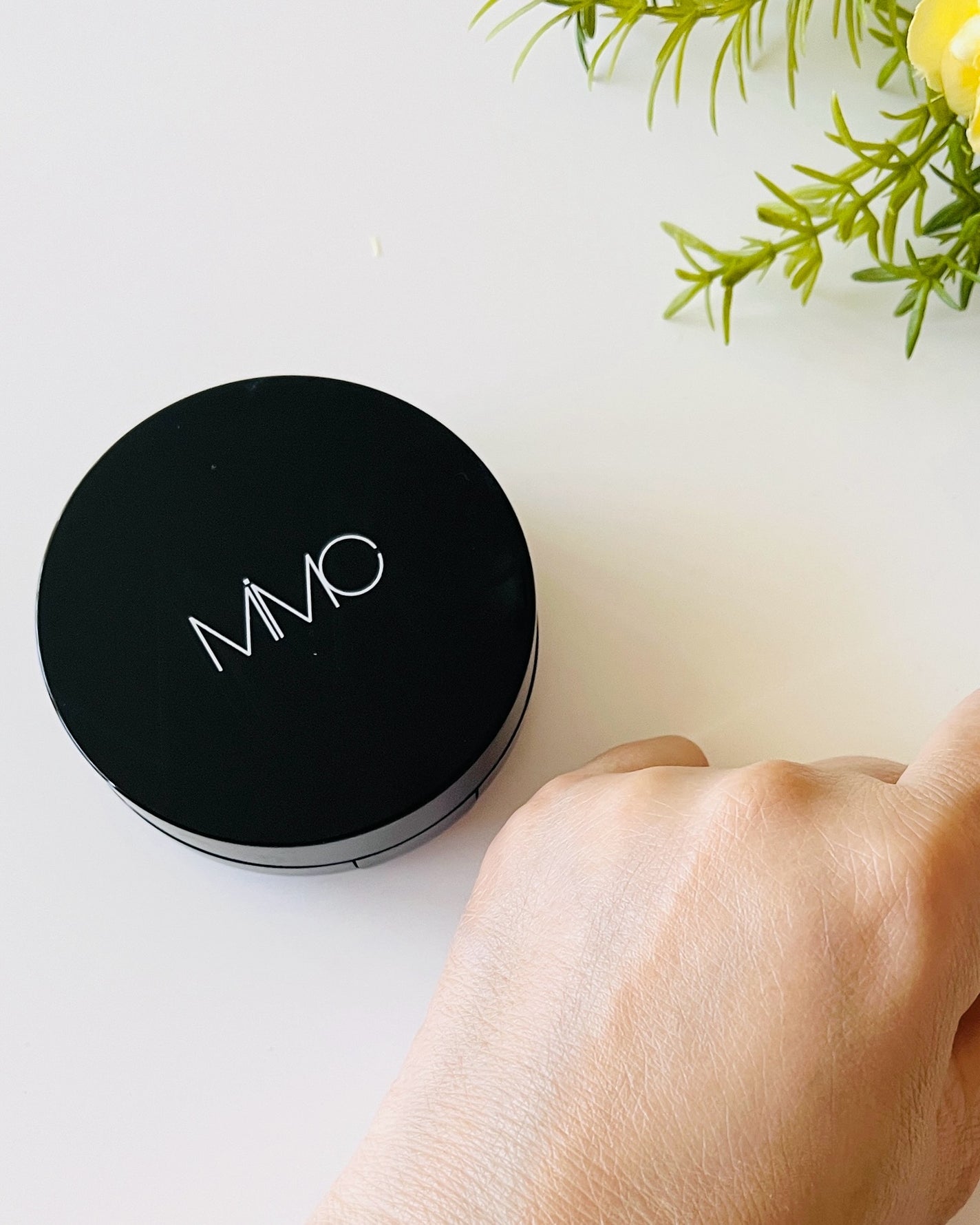 ミネラルリキッドリー ファンデーション SPF22 PA++/MiMC/リキッドファンデーションを使ったクチコミ(6枚目)