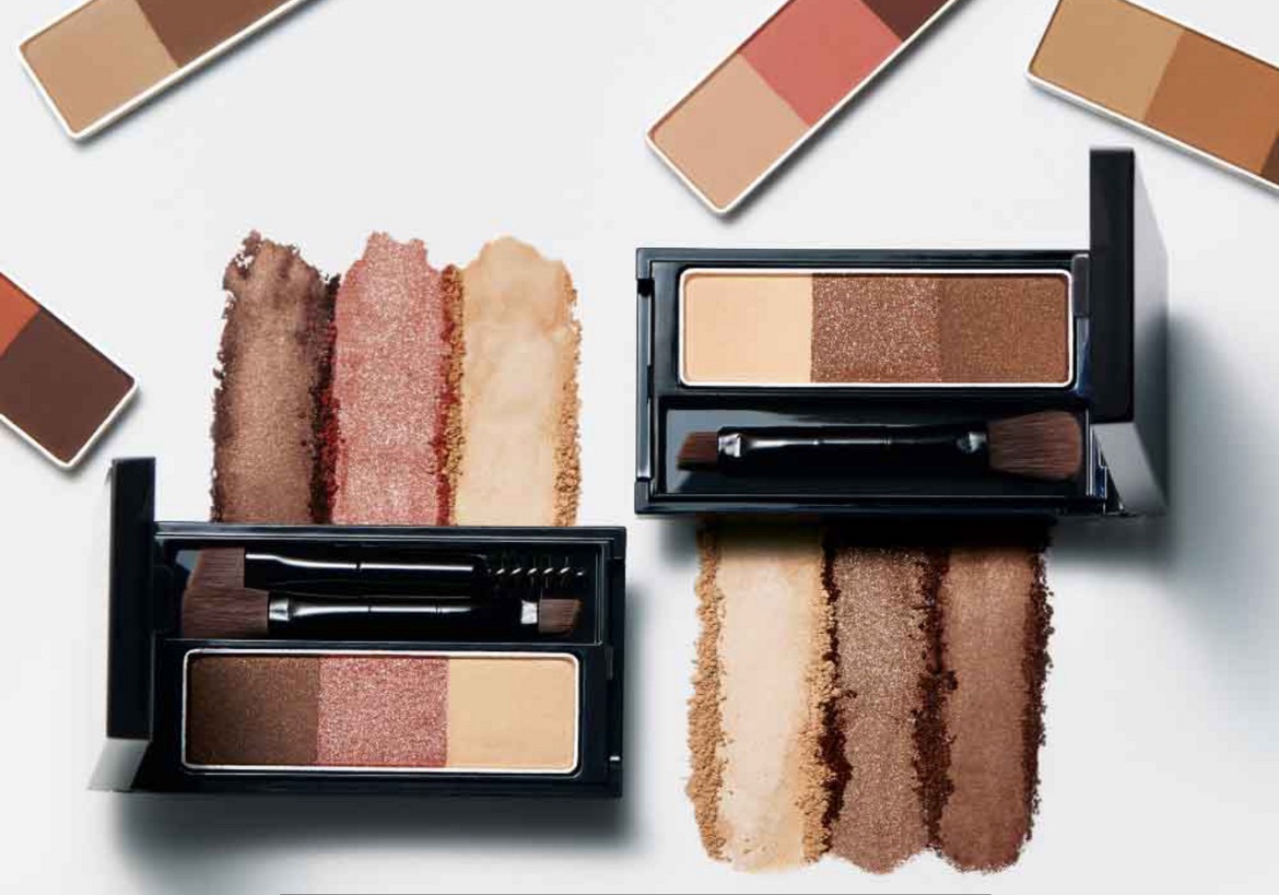 KATE デザイニングアイブロウ3D限定セットⅧのクチコミ「発色が良く使いやすいです。..」（1枚目）