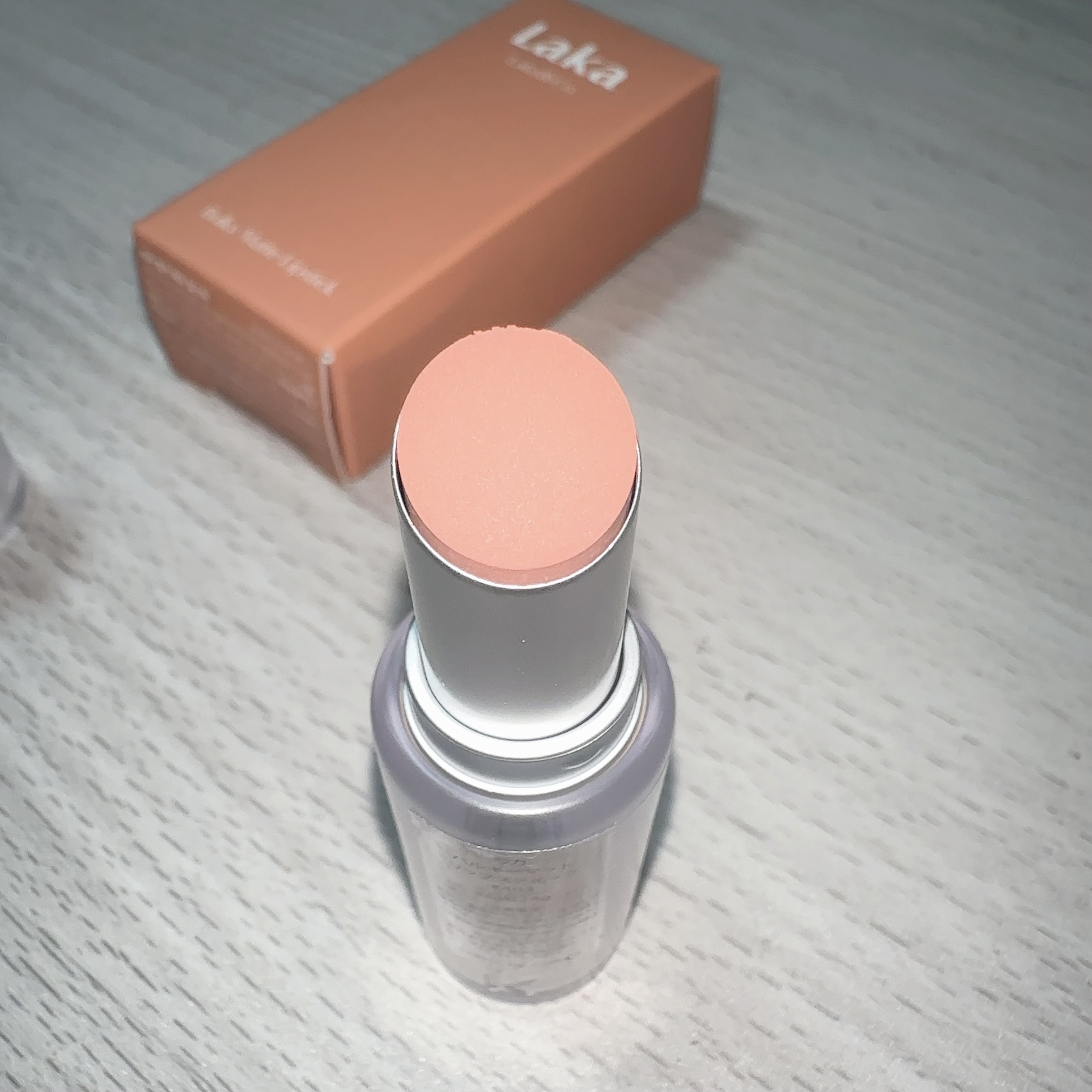 バルキーマットリップスティック/Laka/口紅を使ったクチコミ（3枚目）