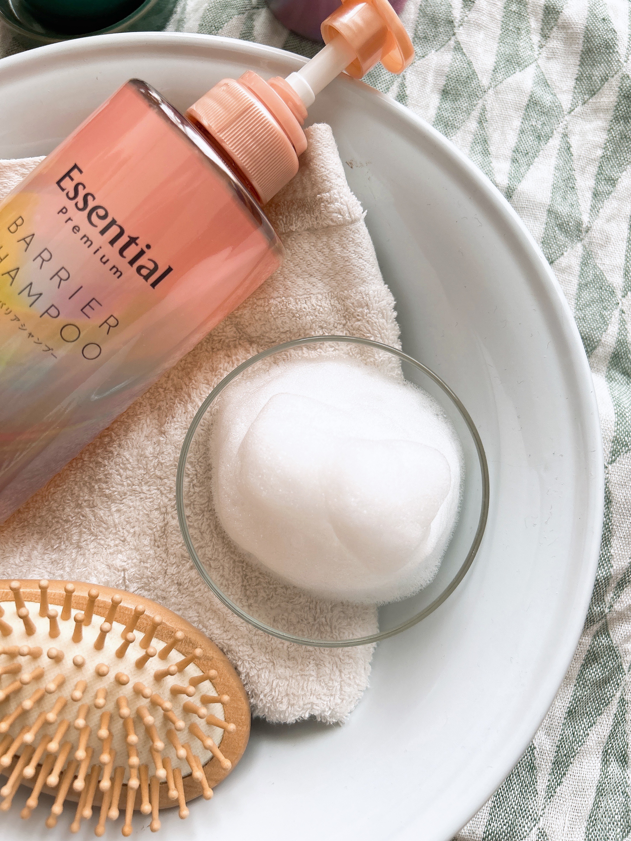 エッセンシャルプレミアム バリアシャンプー・コンディショナー シルキー＆スムース/エッセンシャル/市販シャンプーを使ったクチコミ（3枚目）