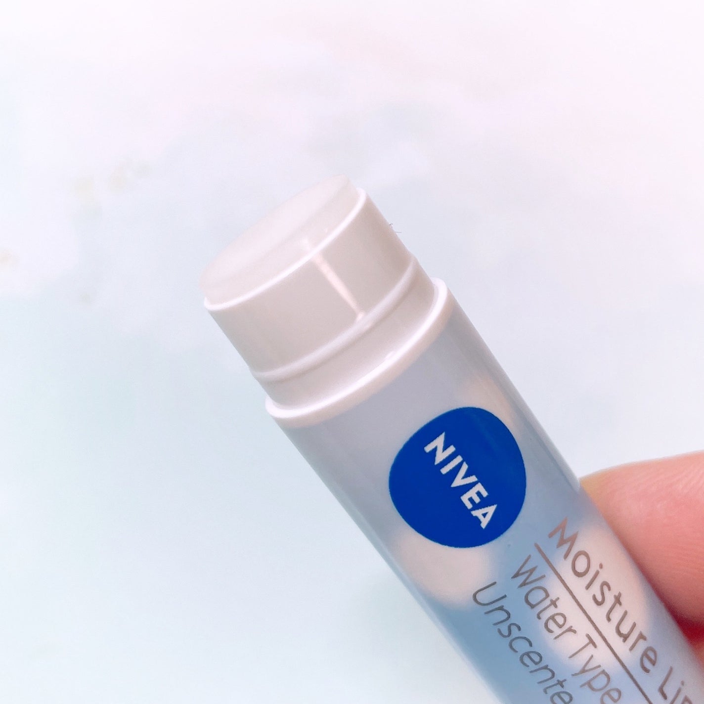 ニベア モイスチャーリップ ウォータータイプ 無香料/ニベア/リップクリームを使ったクチコミ(2枚目)