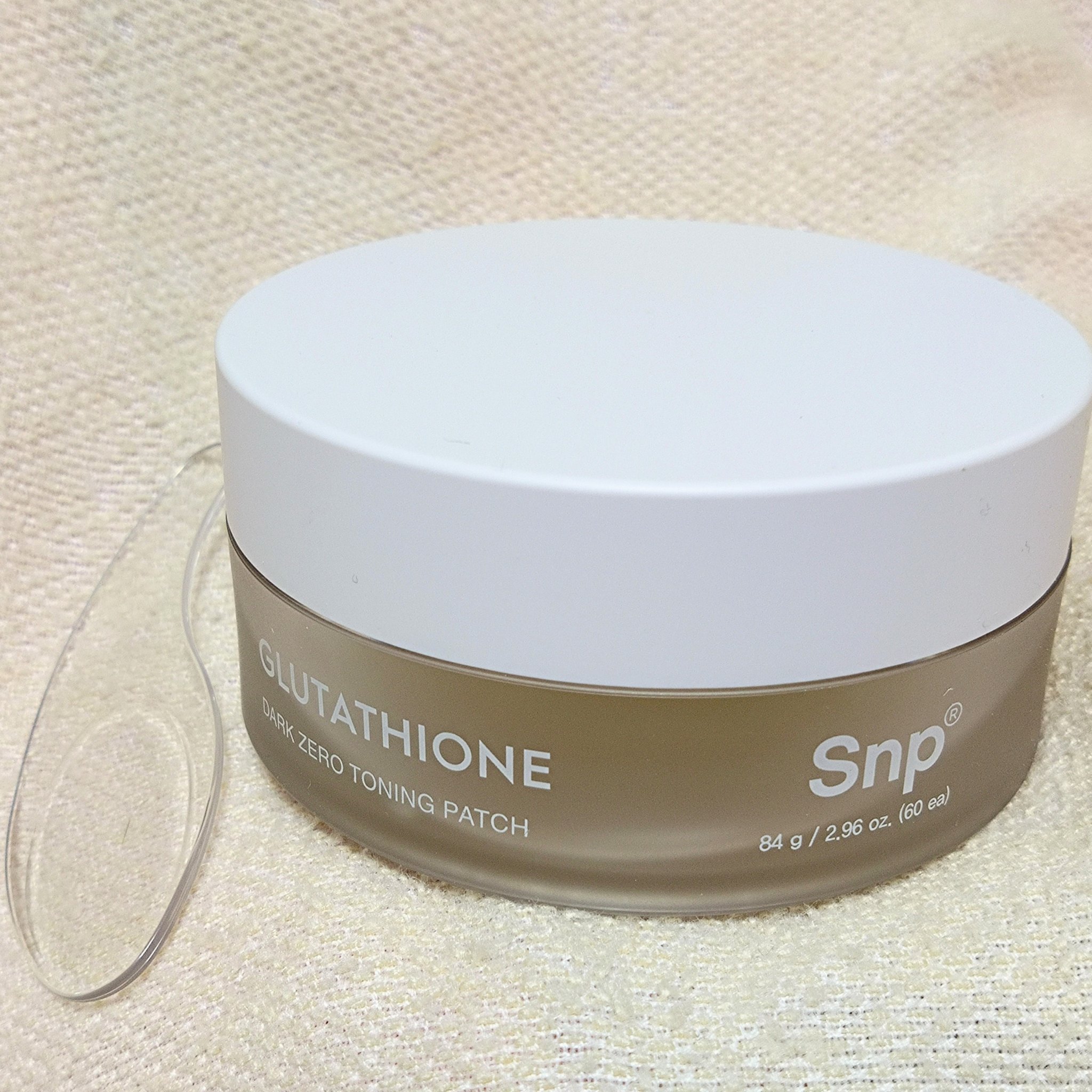 グルタチオン光彩白玉パッチ/SNP/アイケア・アイクリームを使ったクチコミ（3枚目）