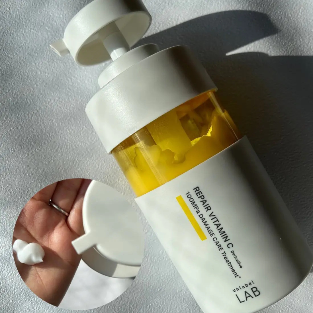 unlabel V リペア　シャンプー／ヘアトリートメントのクチコミ「美容液が話題のブランド
unlabelから出てる、
V リペア　シャンプー／ヘアトリートメント.....」（2枚目）