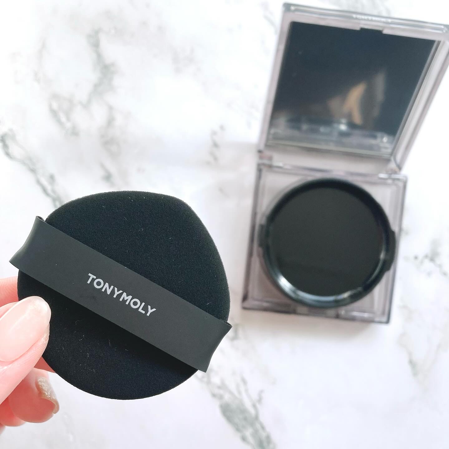 スキントーンフィクシングカバークッション/TONYMOLY/クッションファンデーションを使ったクチコミ（3枚目）