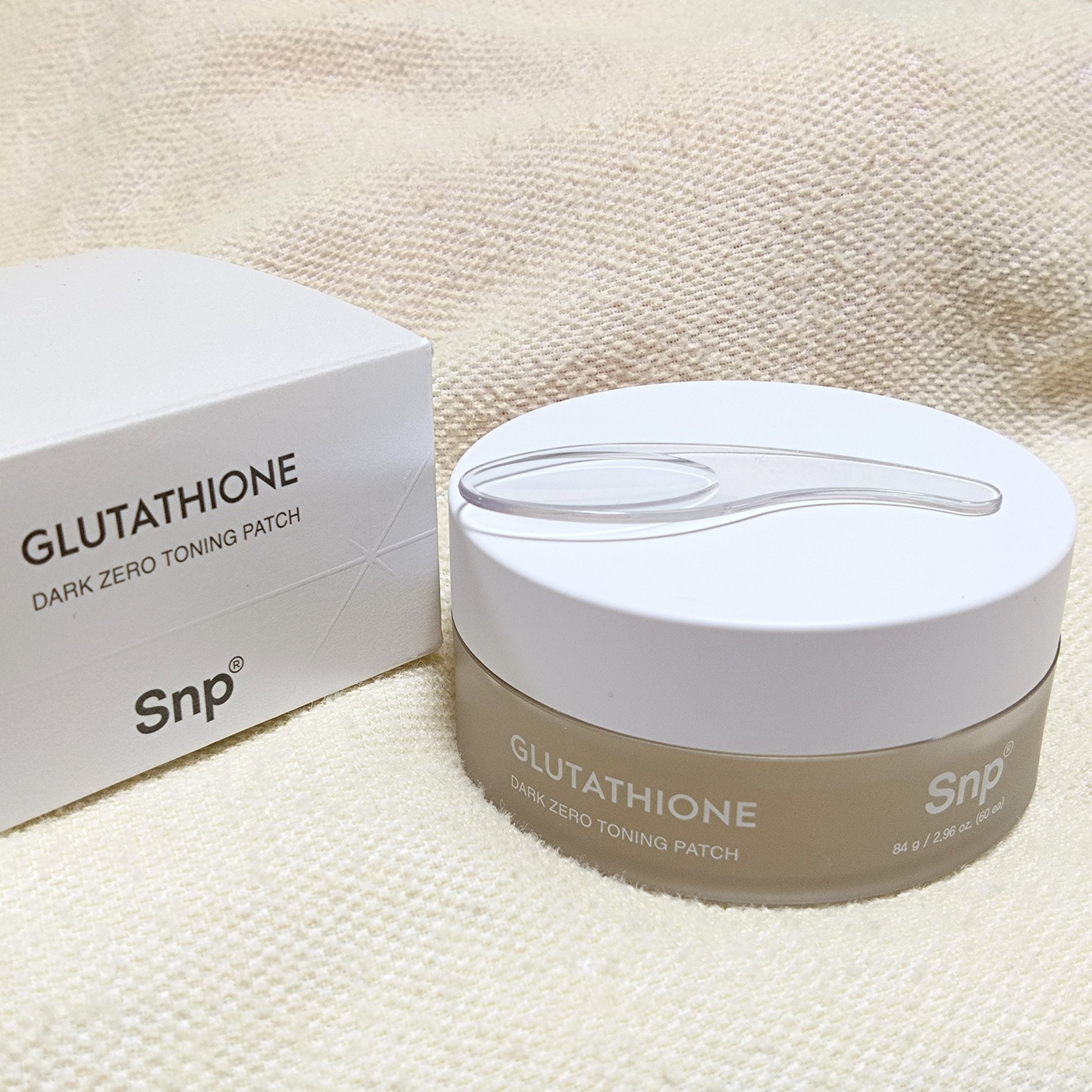 グルタチオン光彩白玉パッチ/SNP/アイケア・アイクリームを使ったクチコミ（2枚目）