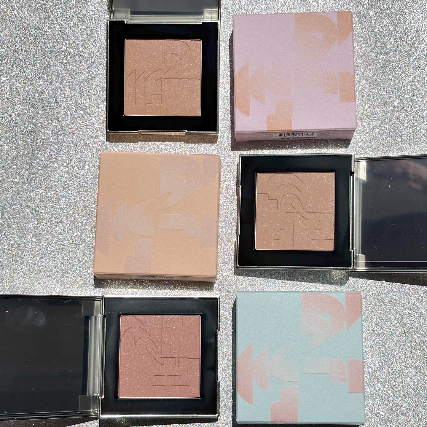 オールオーバーフェイスブラッシュ/TWO SLASH FOUR/パウダーチークを使ったクチコミ（3枚目）