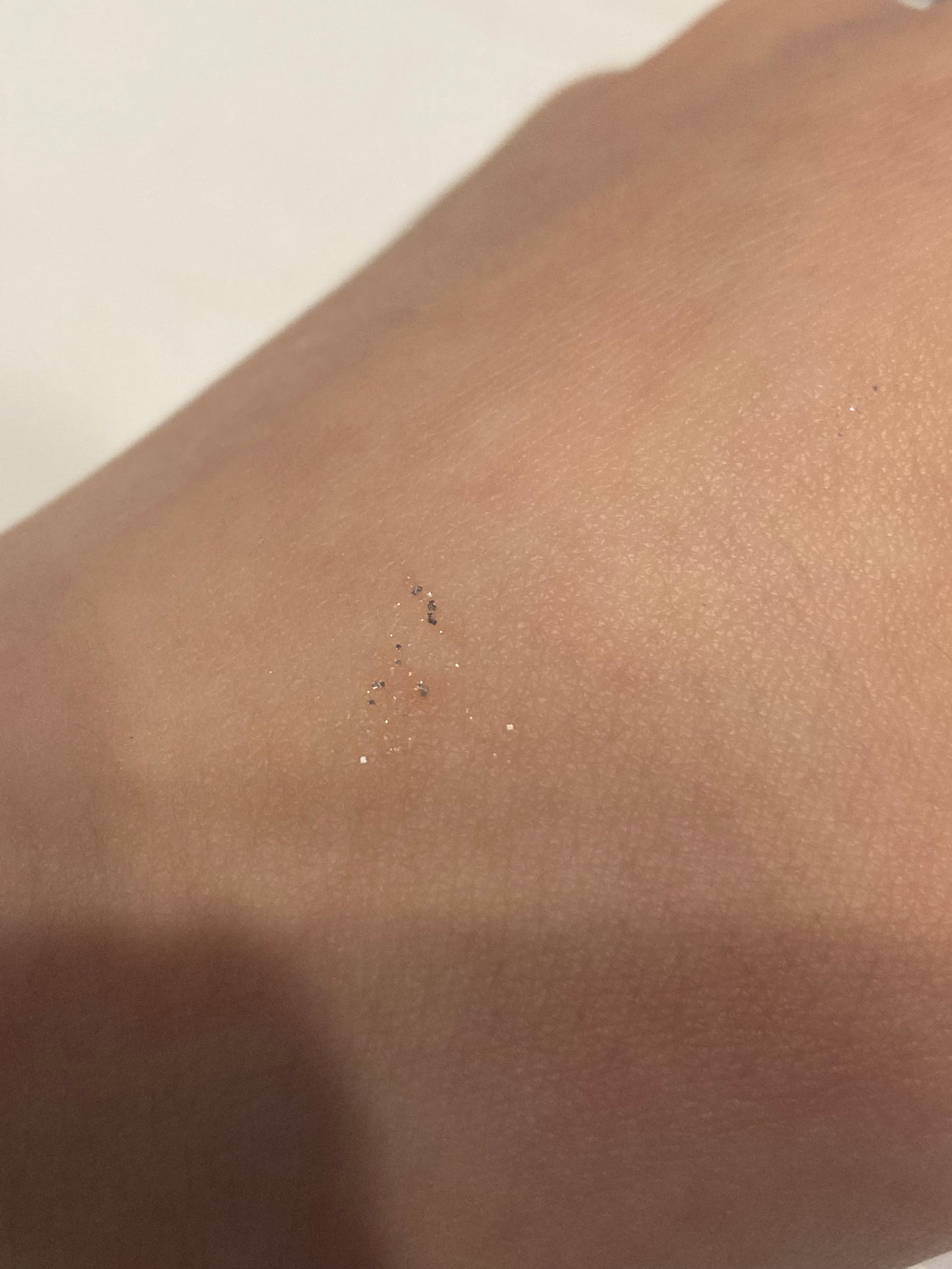 グリッター イルミネーションライナー R/CipiCipi/リキッドアイライナーを使ったクチコミ(3枚目)