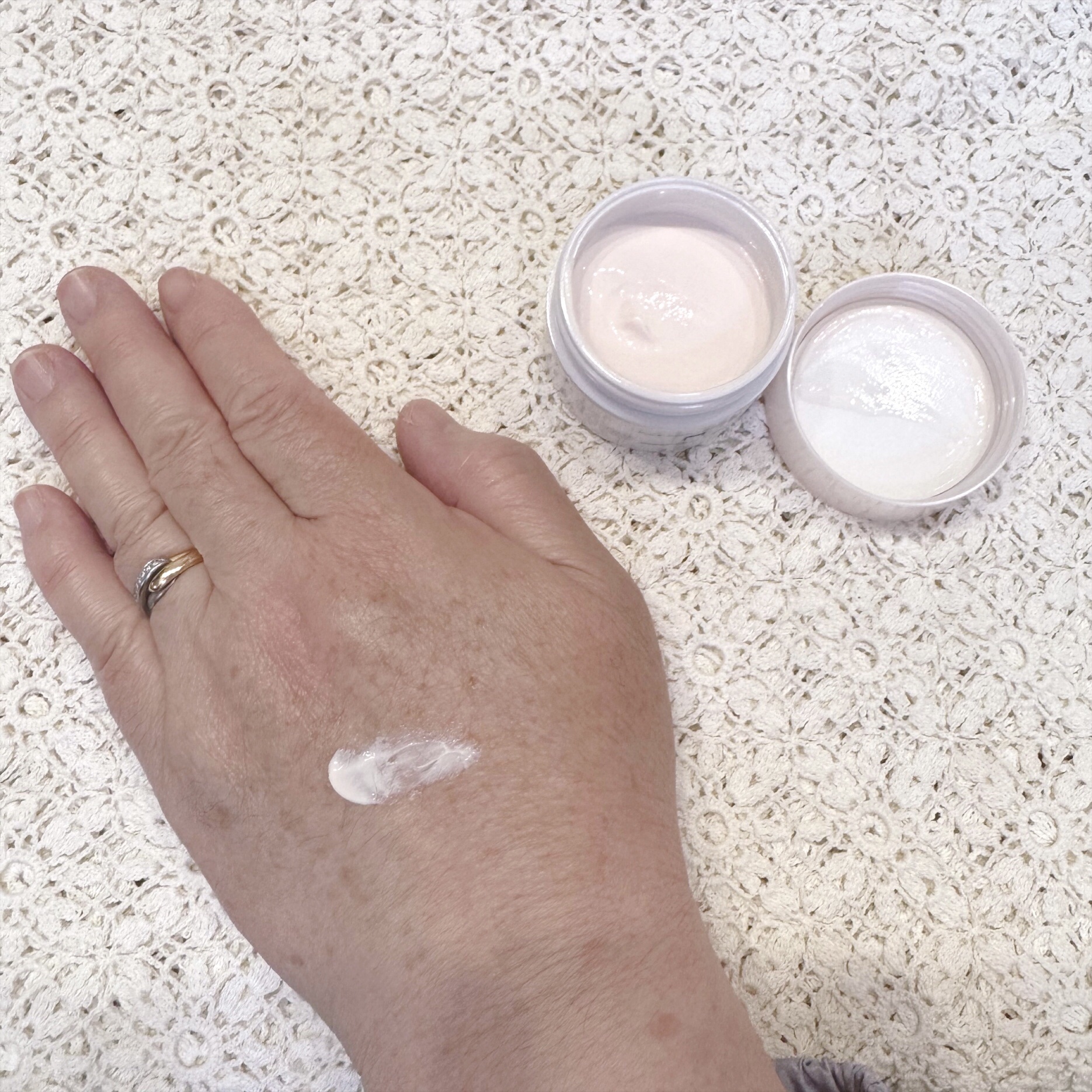 ピュア ナチュラル プレミアム ブライトニング デイクリームＵＶ/pdc/化粧下地を使ったクチコミ（2枚目）