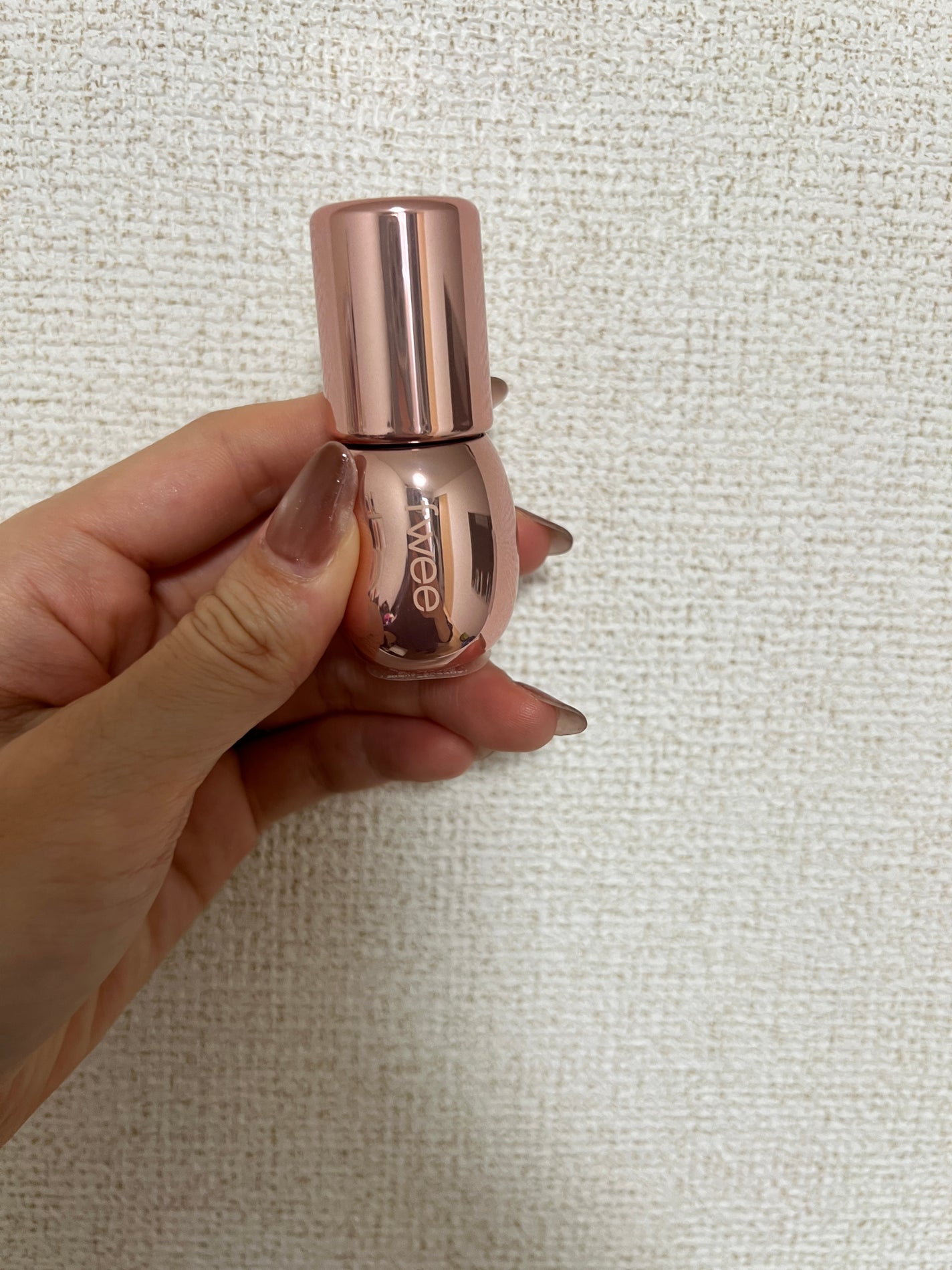 フィー 3Dボリューミンググロス/fwee/リップグロスを使ったクチコミ(1枚目)