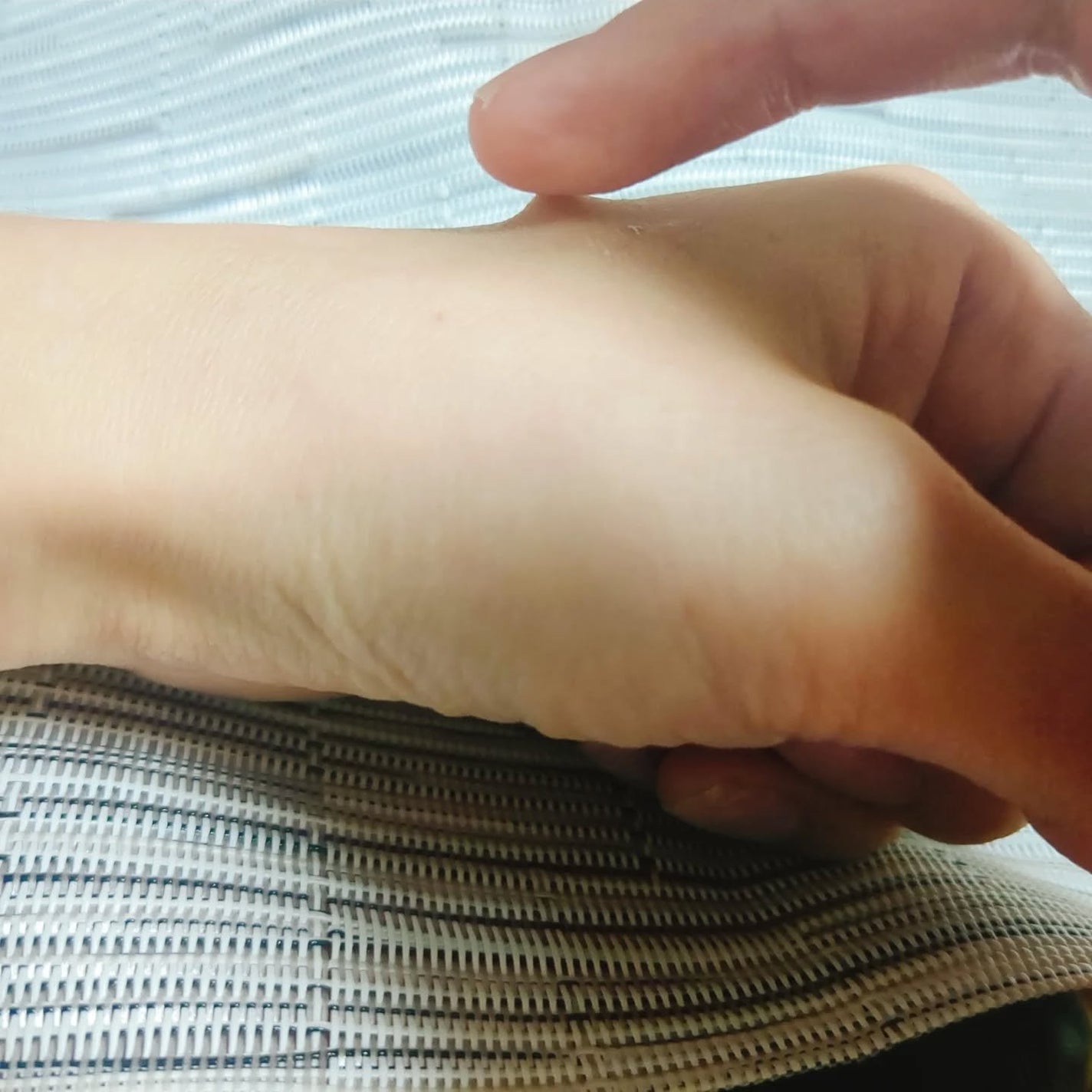 きょう96フォロバ on LIPS 「麗式部 接着式一重の自分の目元も好きだけど二重の目元もあこがれ..」(4枚目)