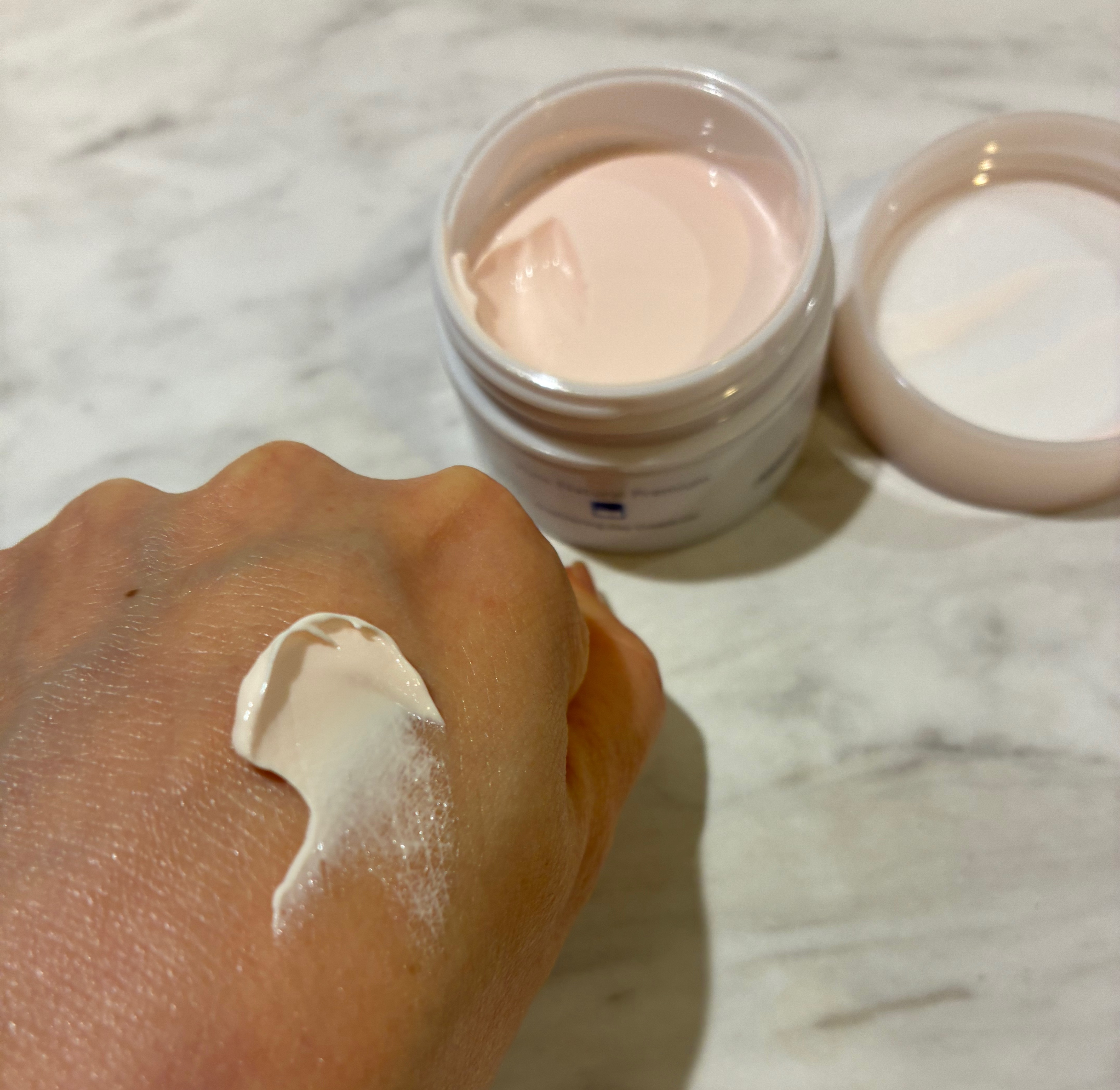 ピュア ナチュラル プレミアム ブライトニング デイクリームＵＶ/pdc/化粧下地を使ったクチコミ（2枚目）