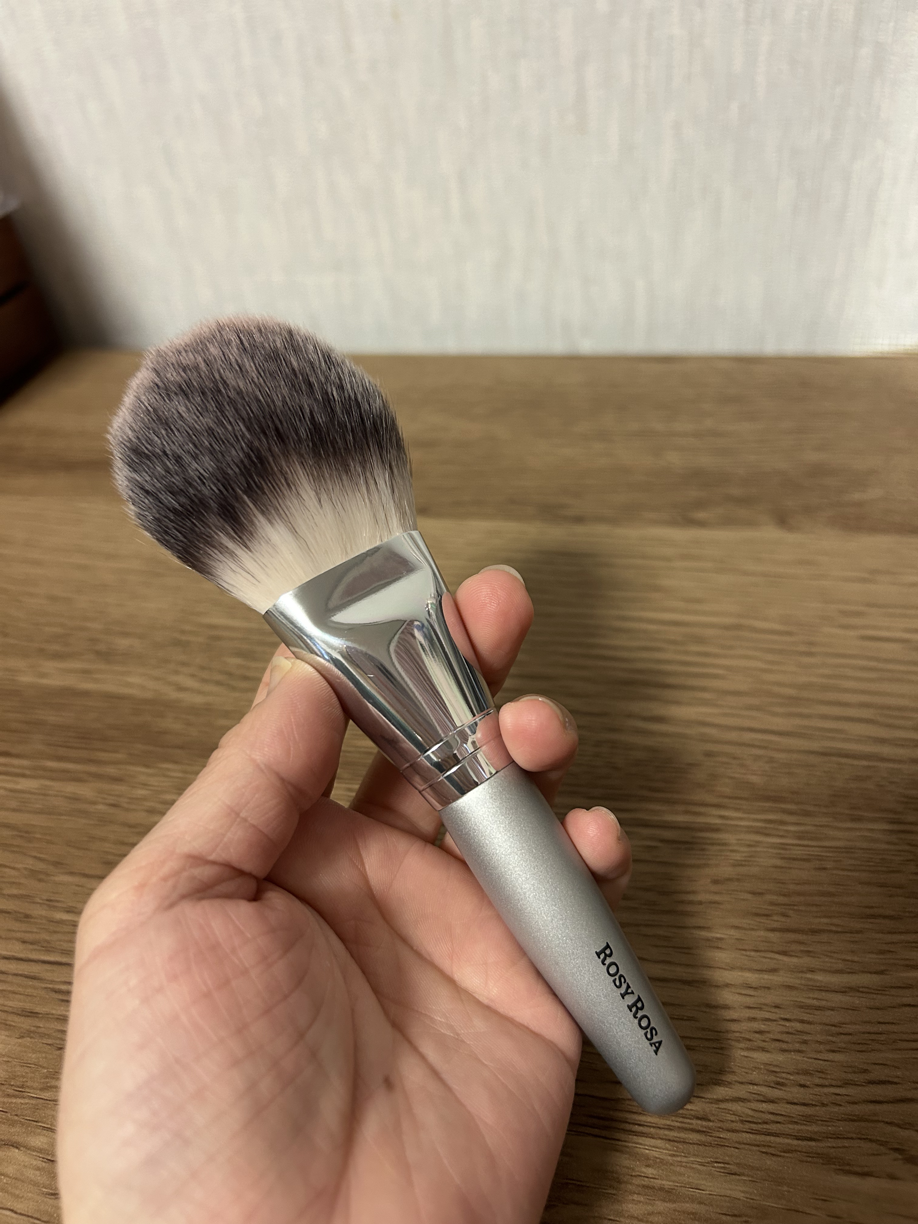 パウダーファンブラシ/ロージーローザ/メイクブラシを使ったクチコミ（3枚目）