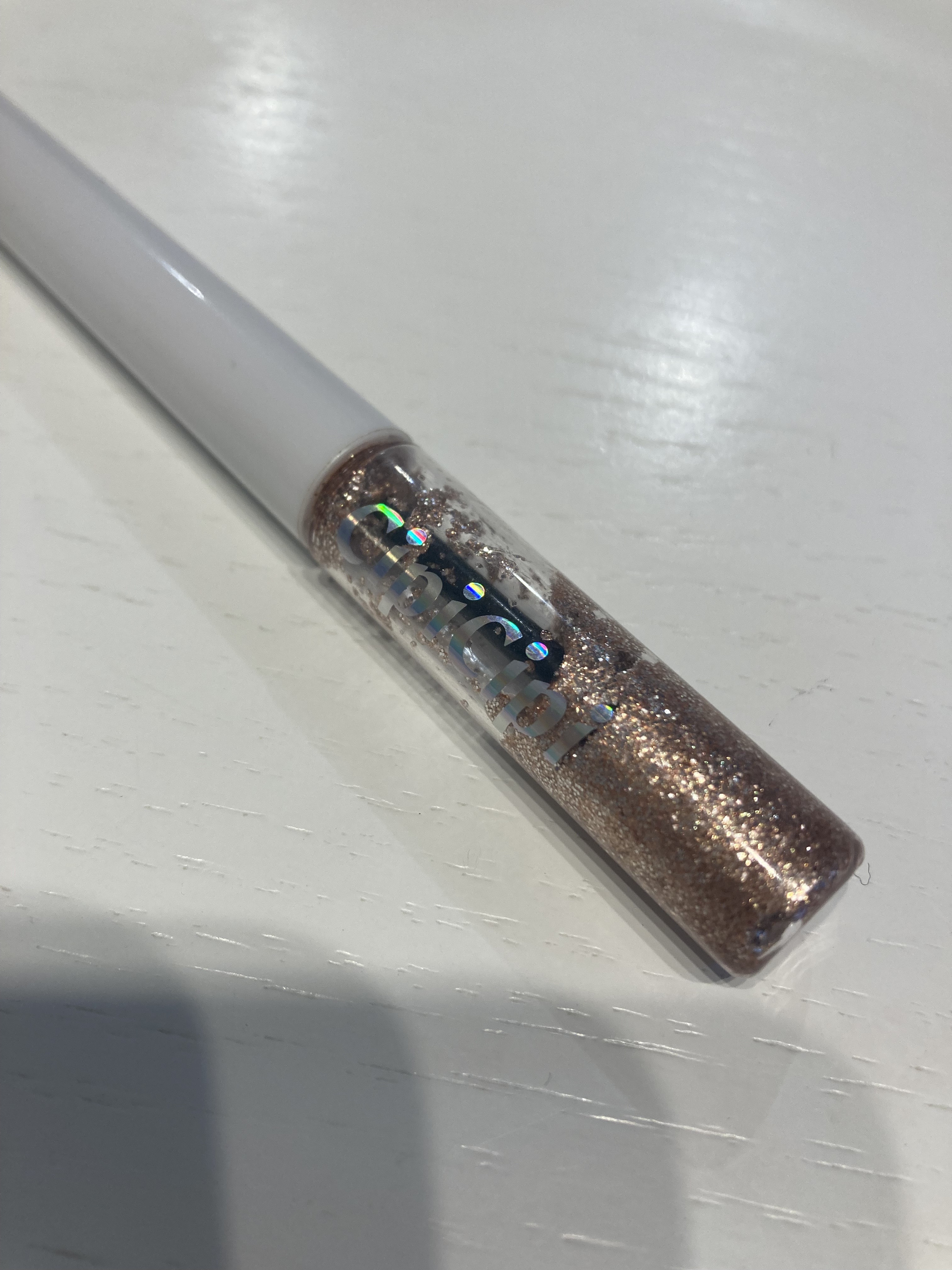 グリッター イルミネーションライナー R 01 ピンクベージュ/CipiCipi/リキッドアイライナーを使ったクチコミ（1枚目）