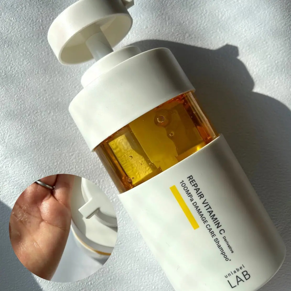 unlabel V リペア　シャンプー／ヘアトリートメントのクチコミ「美容液が話題のブランド
unlabelから出てる、
V リペア　シャンプー／ヘアトリートメント.....」（1枚目）