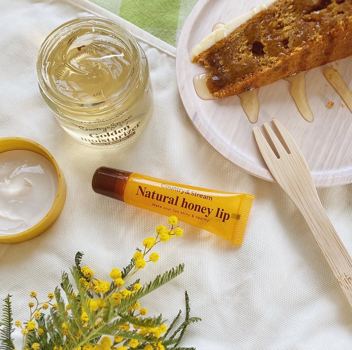 ハニーフルリップ HM/カントリー&ストリーム/リップ美容液を使ったクチコミ（1枚目）