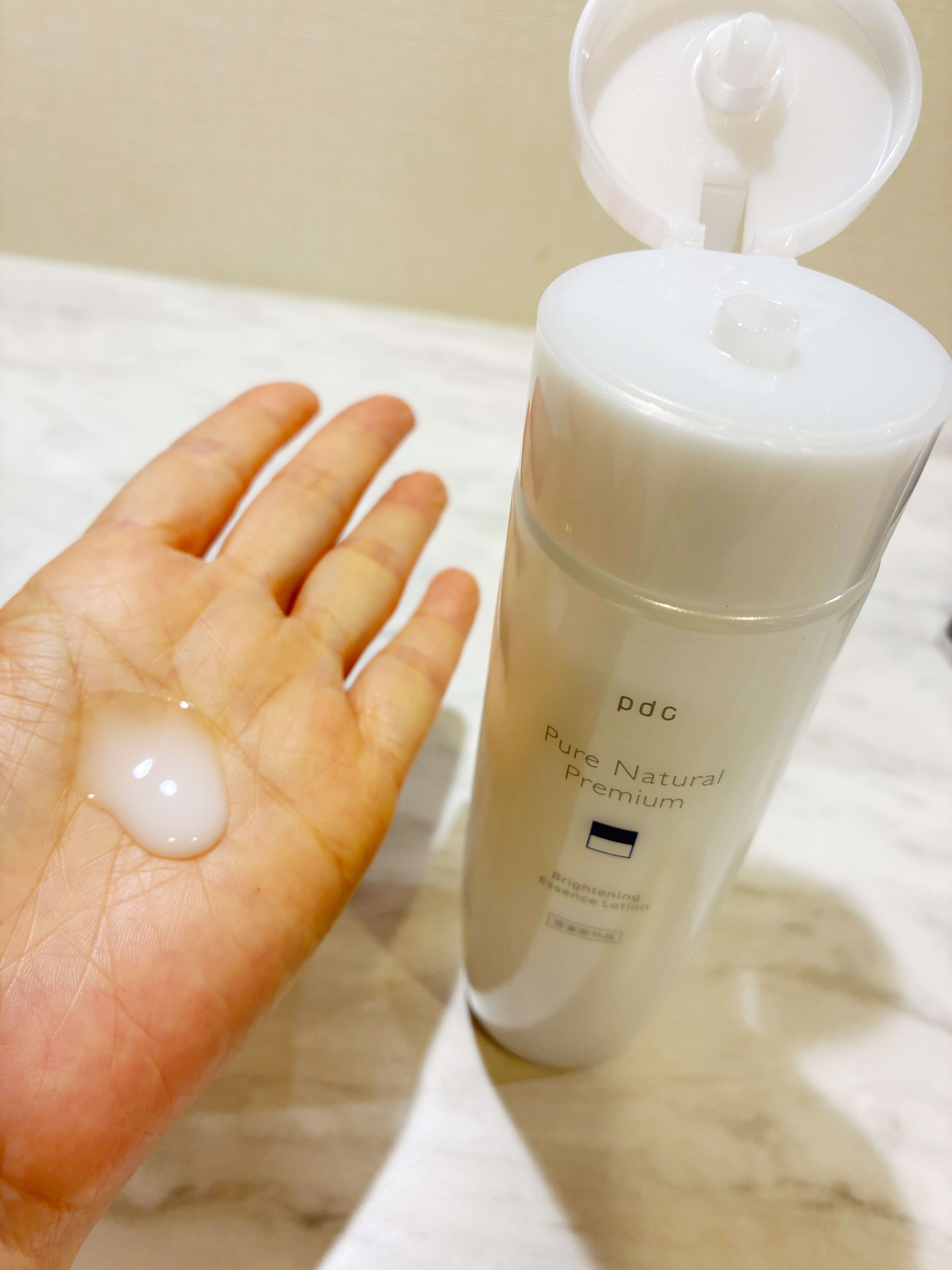 ピュア ナチュラル プレミアム ブライトニング エッセンスローション /pdc/オールインワン化粧品を使ったクチコミ（3枚目）