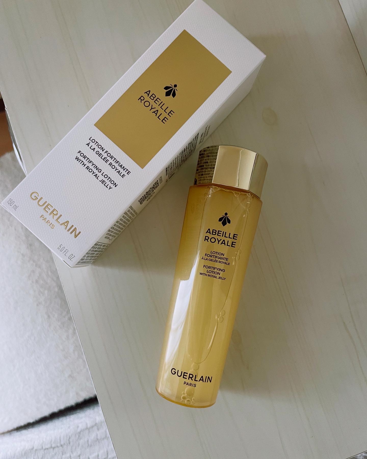 GUERLAIN アベイユ ロイヤル フォーティファイング ローションのクチコミ「⁡
⁡
ゲランのアベイユロイヤルの香りにイチコロにされ化粧水買ってみました♡
フォーティファイ.....」（1枚目）