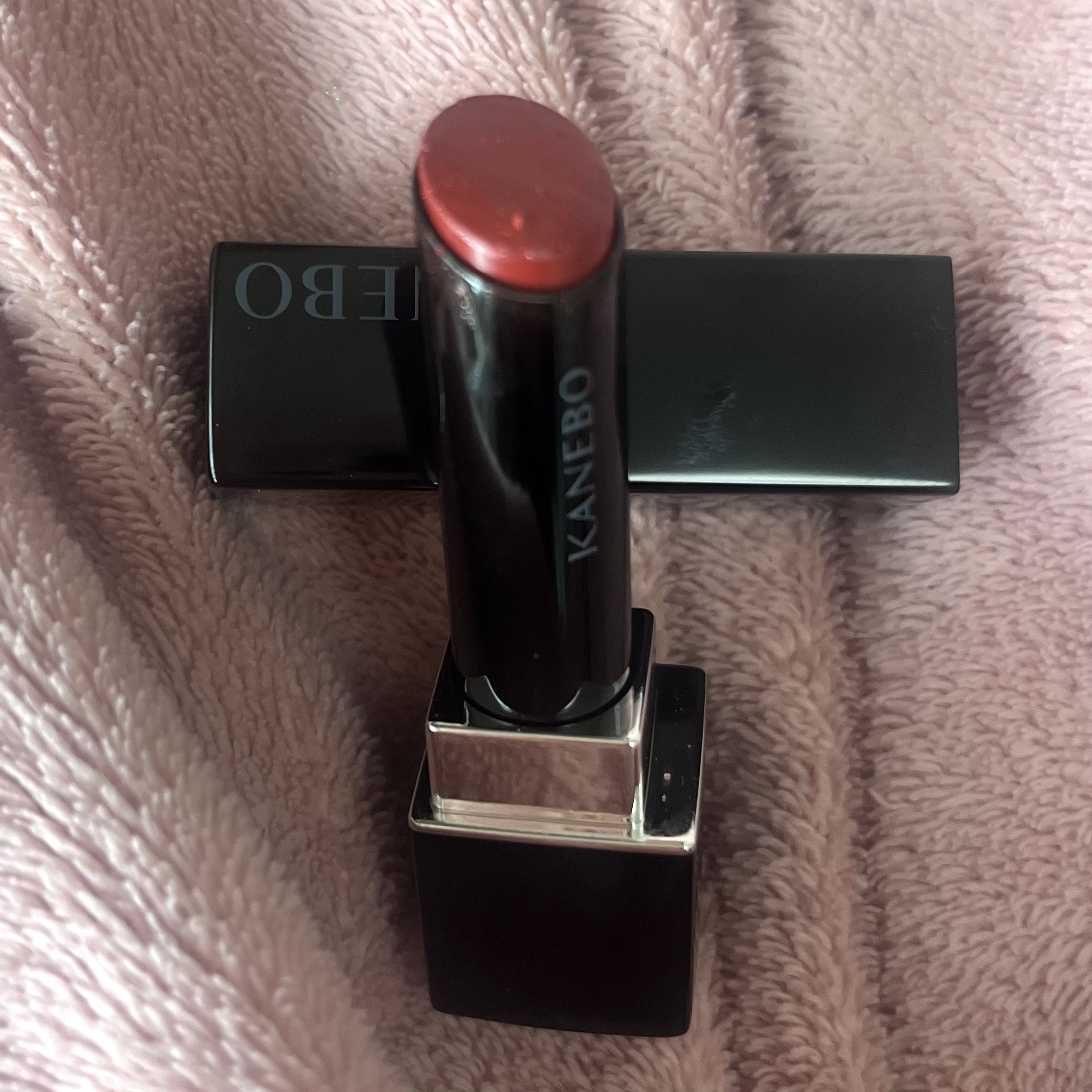 ルージュスターヴァイブラント/KANEBO/口紅を使ったクチコミ（2枚目）
