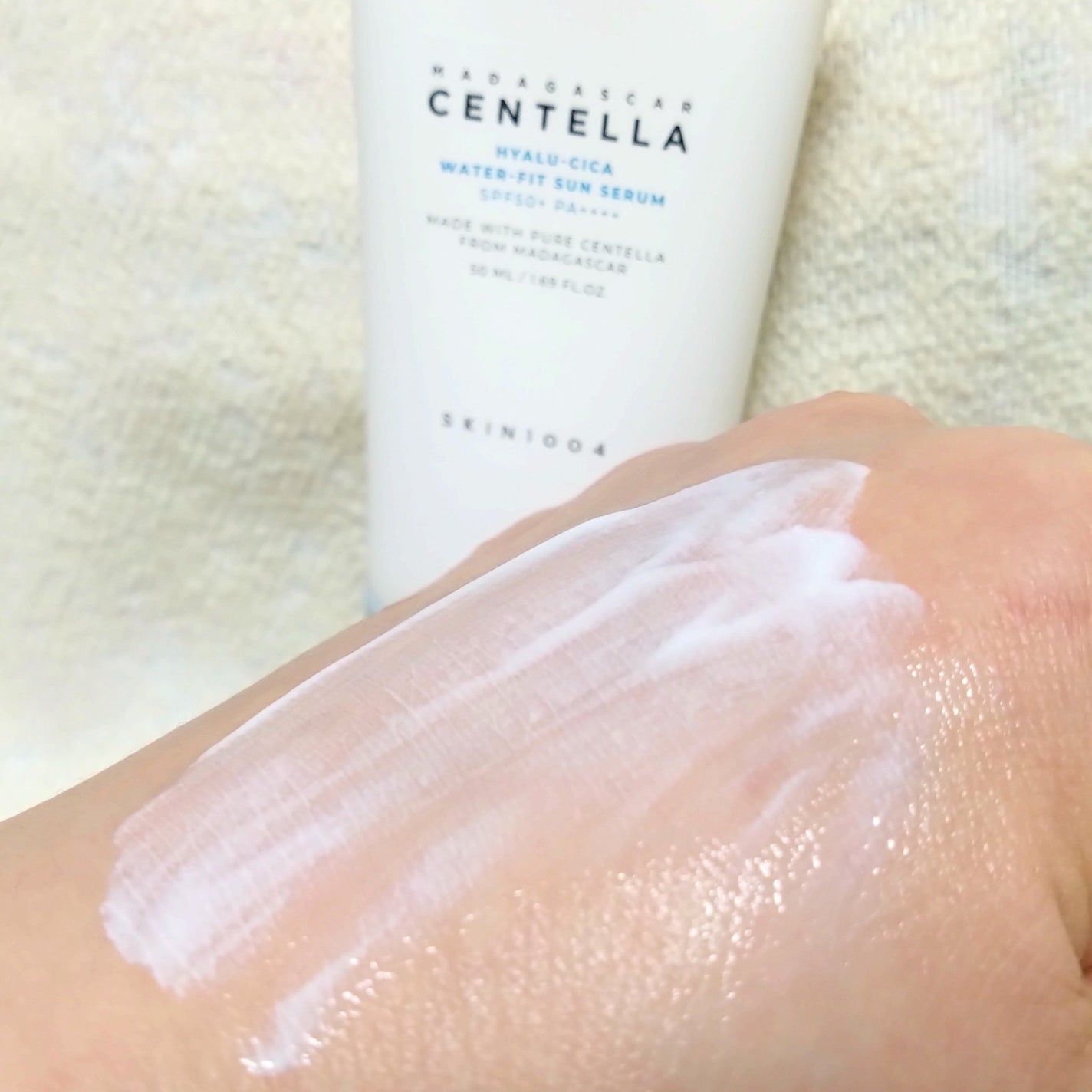 ヒアルーシカ ウォーターフィット サンセラム/SKIN1004/日焼け止めローションを使ったクチコミ(5枚目)