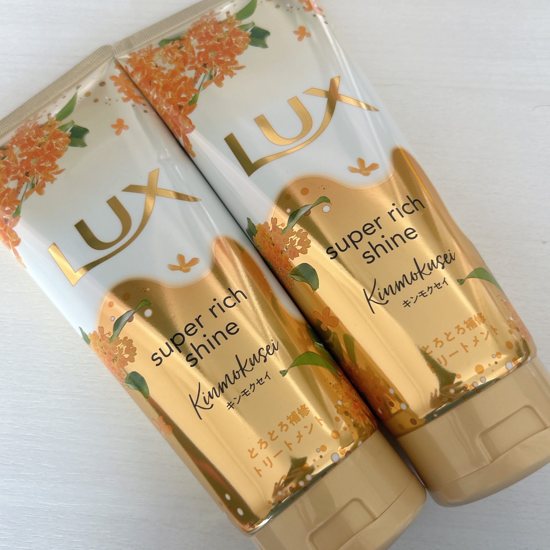 🌸LUXスーパーリッチシャイン とろとろキンモクセイトリートメント

香り◎
とろみ◎

ラインで使うとウルウル感アップします♡
金木犀の香りが漂って素敵です💓

#キンモクセイ #プチプラ #ダメージケア #美髪 #LUX #ラックス