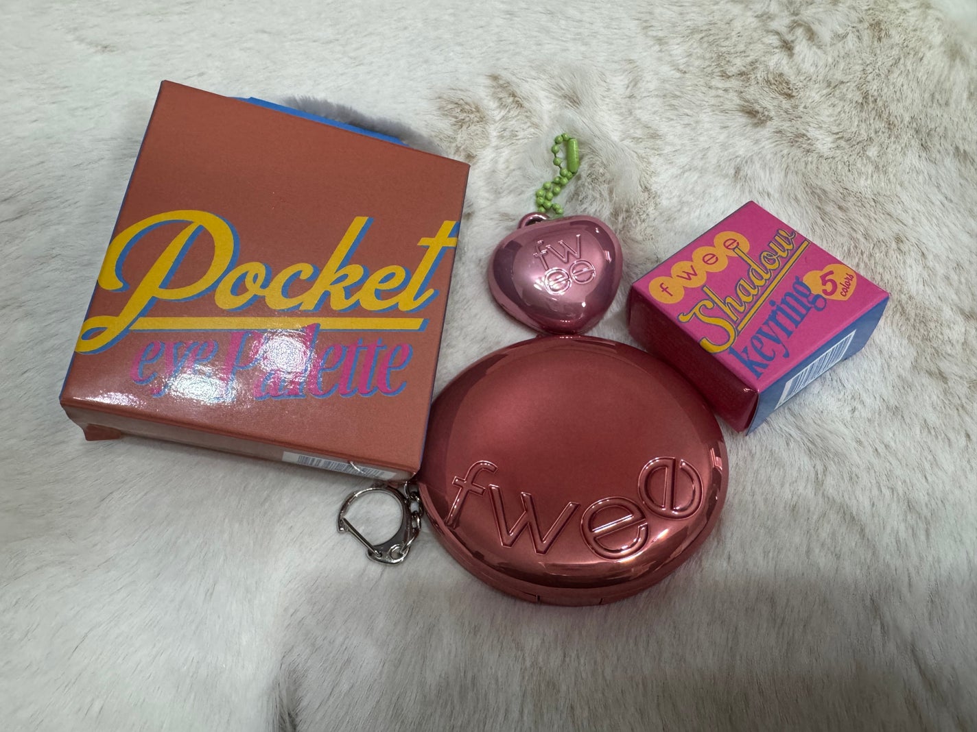 フィー ポケットアイパレット/fwee/アイシャドウパレットを使ったクチコミ(1枚目)